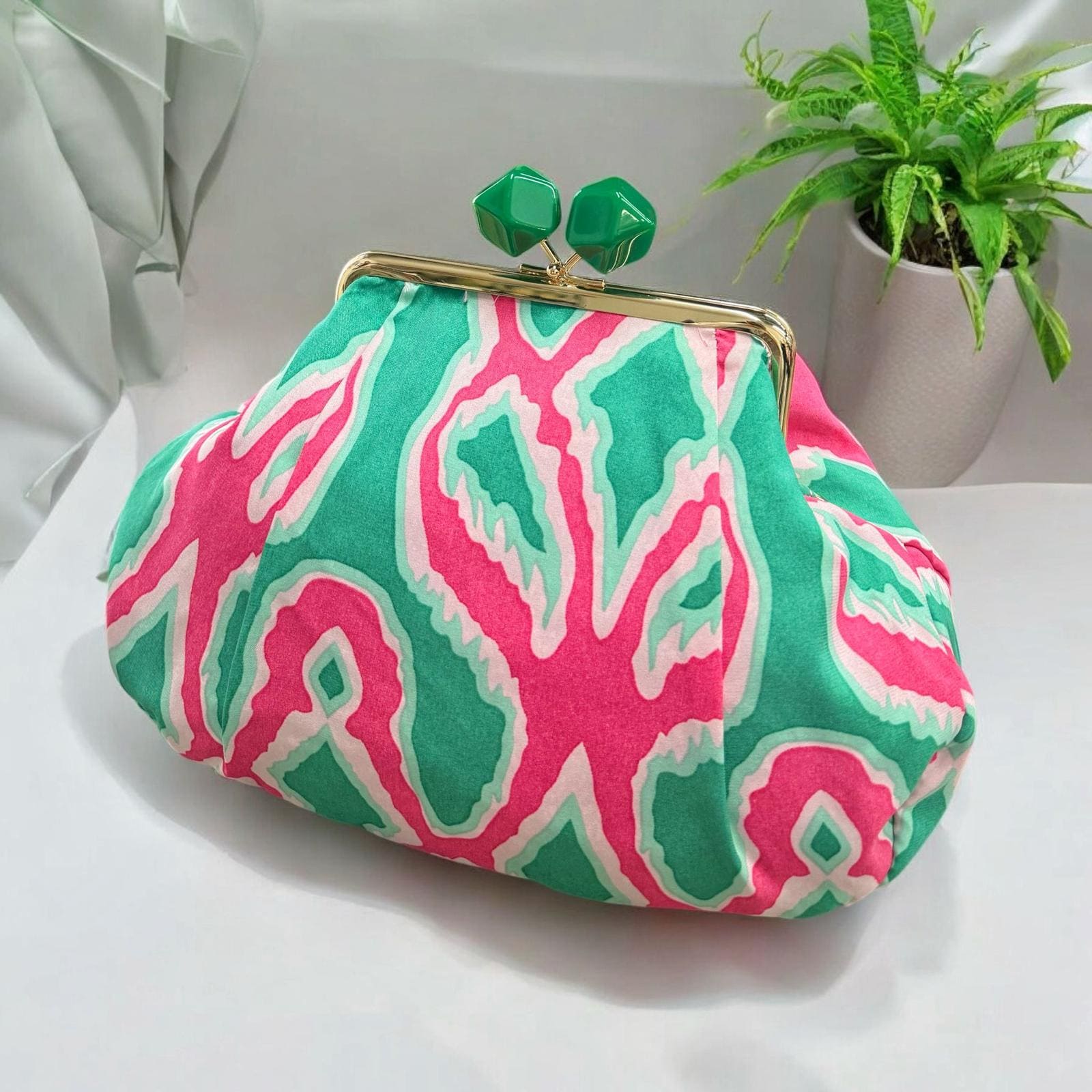 Borsa clutch in tessuto cotone con fantasie astratte