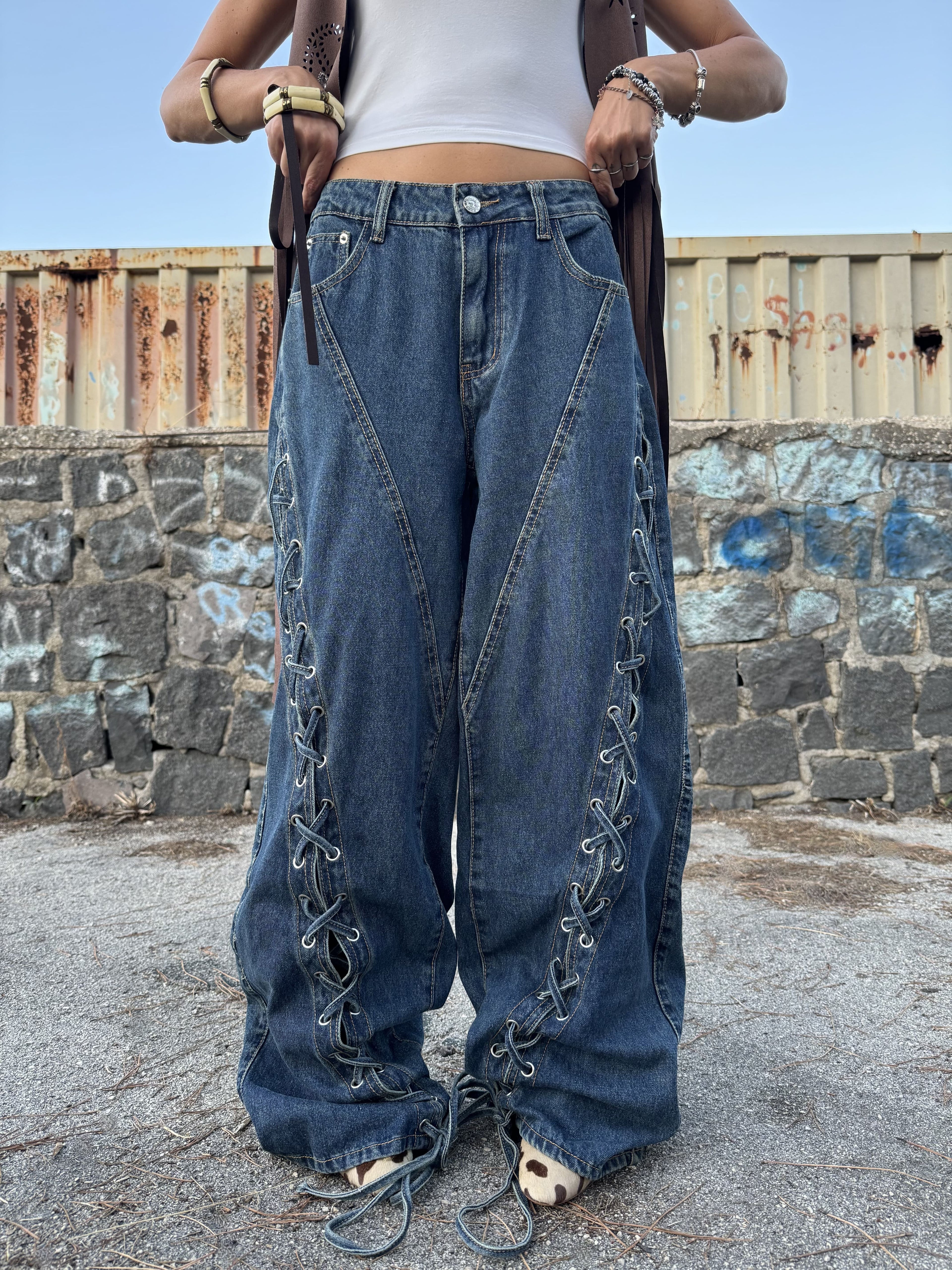 Pantalone Balloon in Denim Blu – Casual con Dettagli Intrecciati