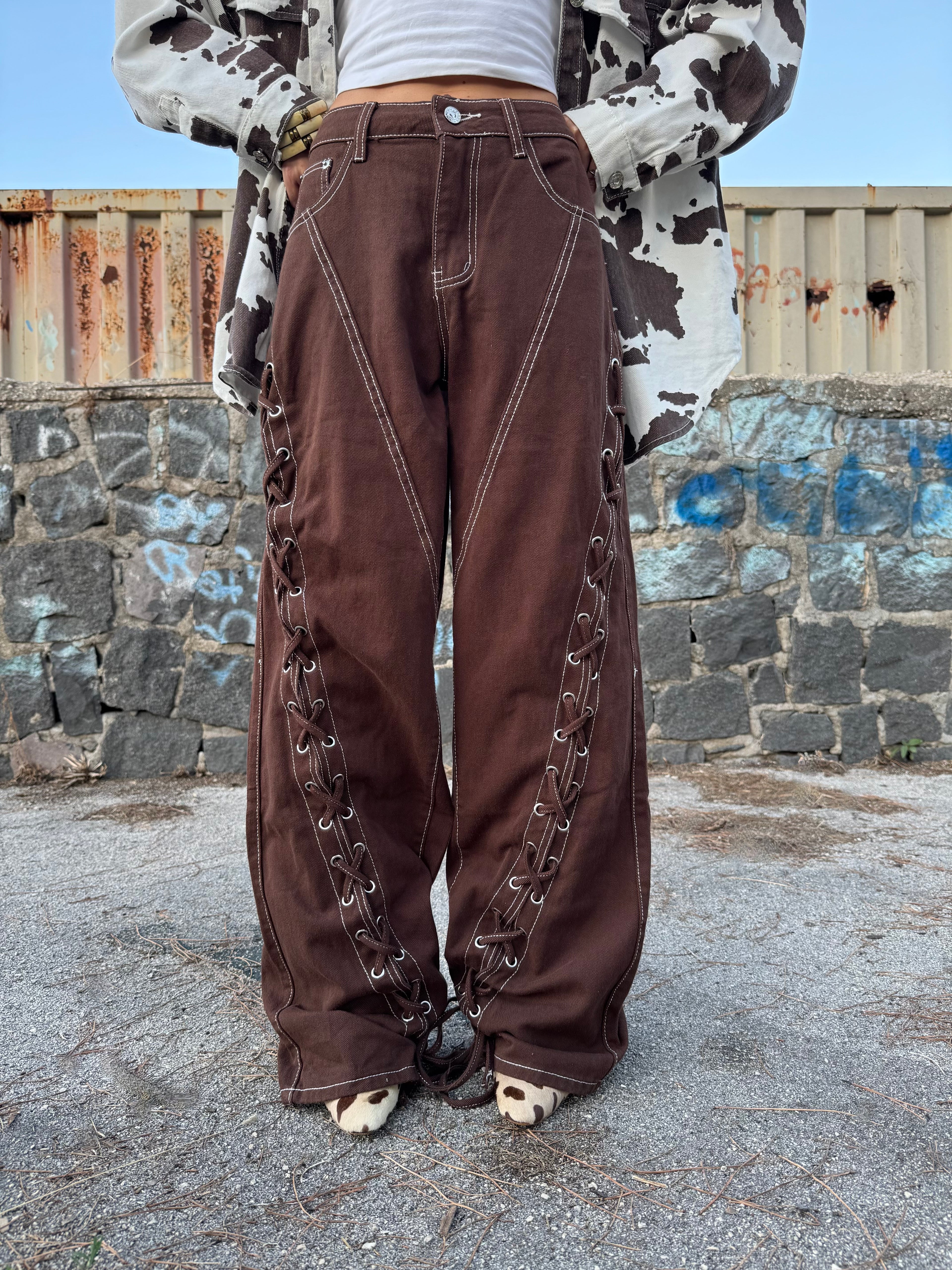 Pantalone Balloon in Denim Marrone – Stile Coachella con Lacci Intrecciat