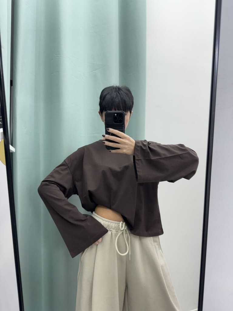 Maglia Crop Long Sleeve in Cotone 100% Beige con Maniche Ampie Just West
