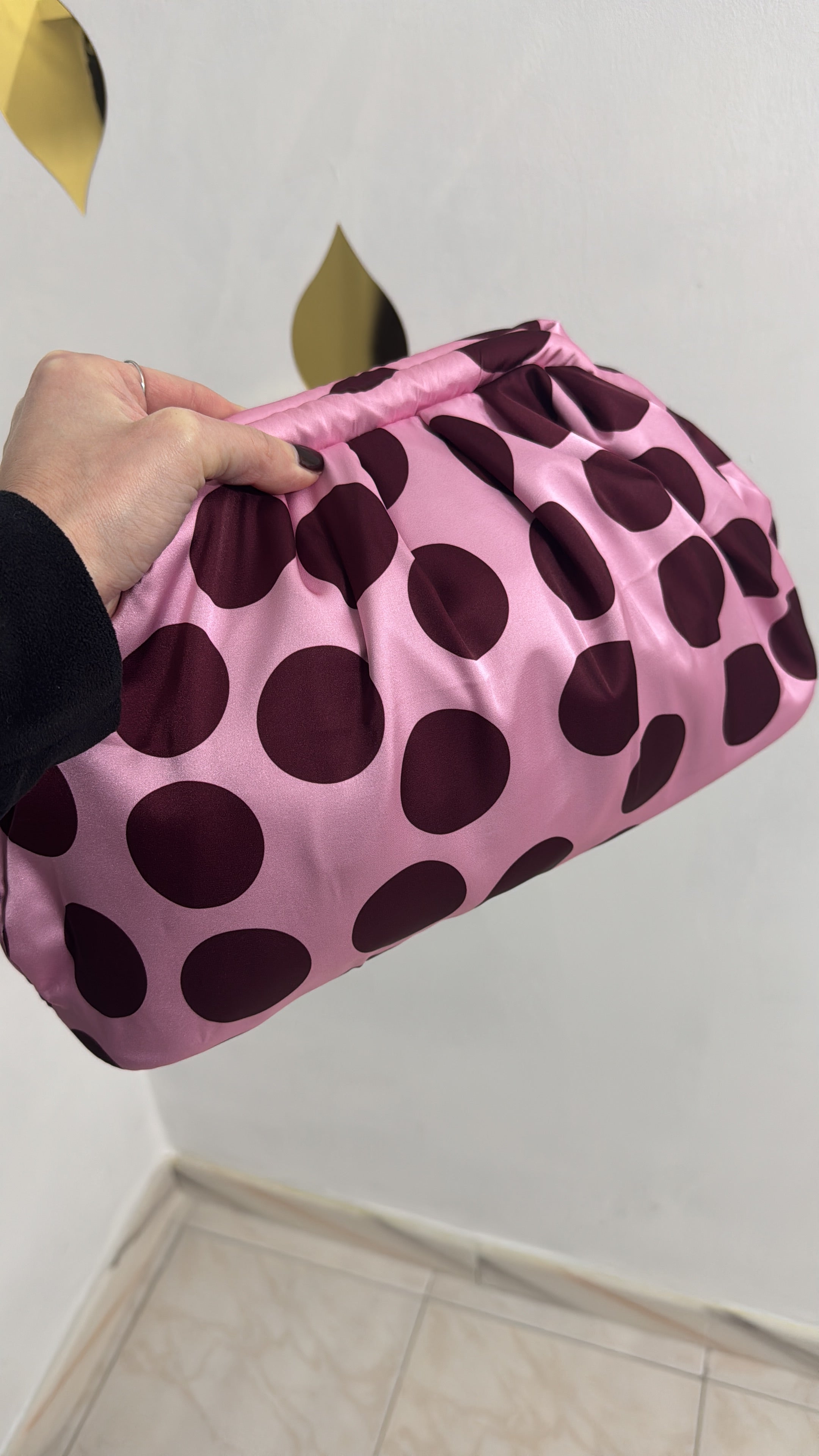 Borsa Clutch Donna in Tessuto Rasato con Tracolla a Catena