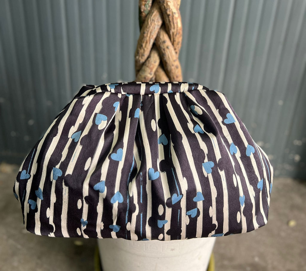 Borsa Clutch Donna in Tessuto Rasato con Tracolla a Catena