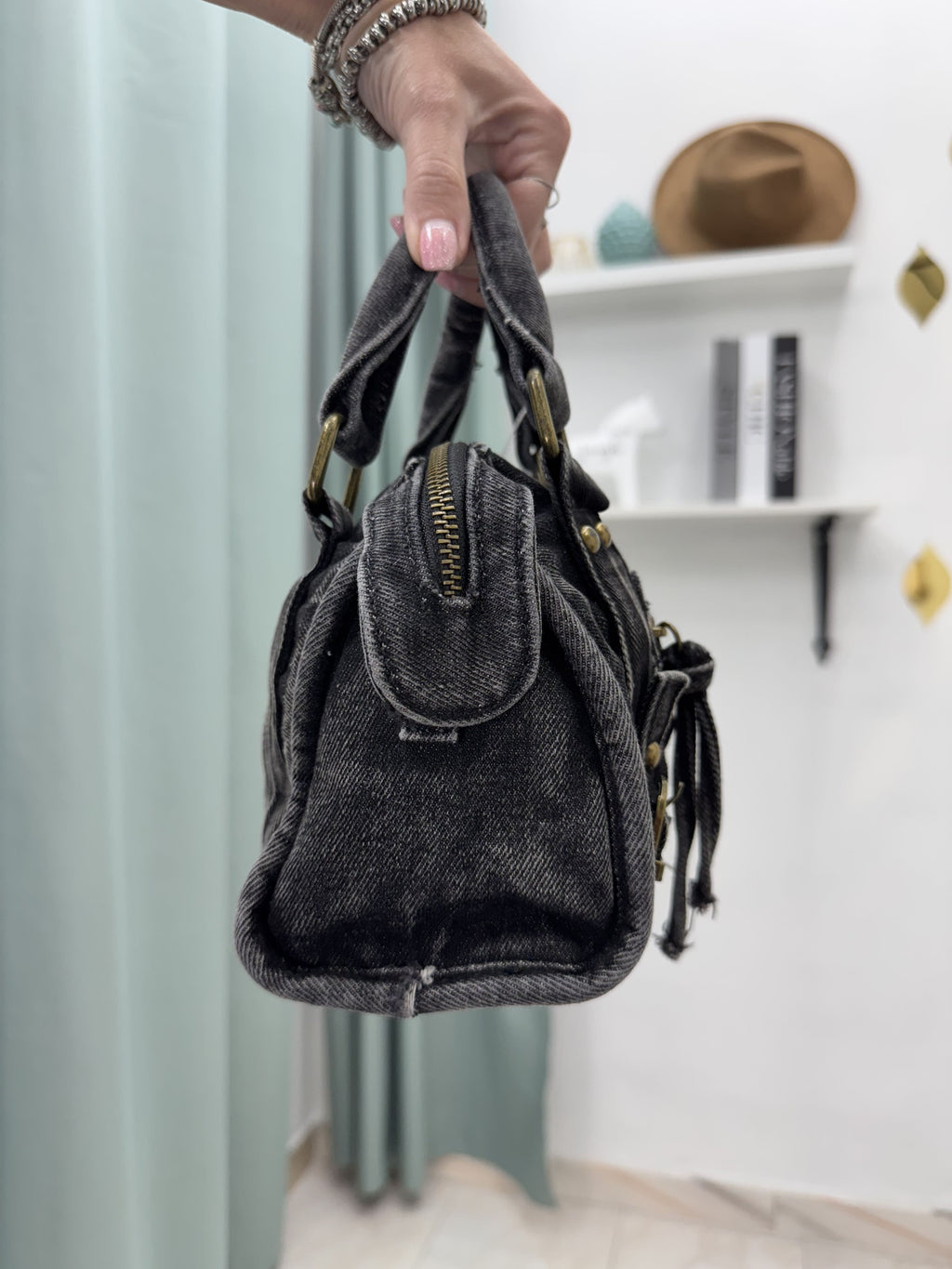 Borsetta in Denim "Urban Studs" – Doppio Manico e Tracolla