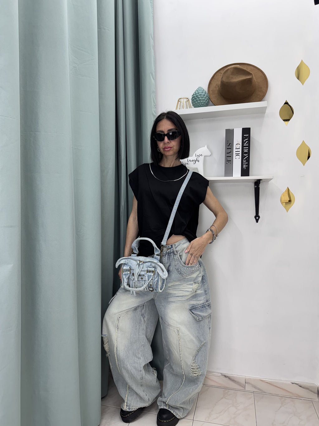 Top Giro Maniche con Nodo e Collana – Urban Minimal Chic