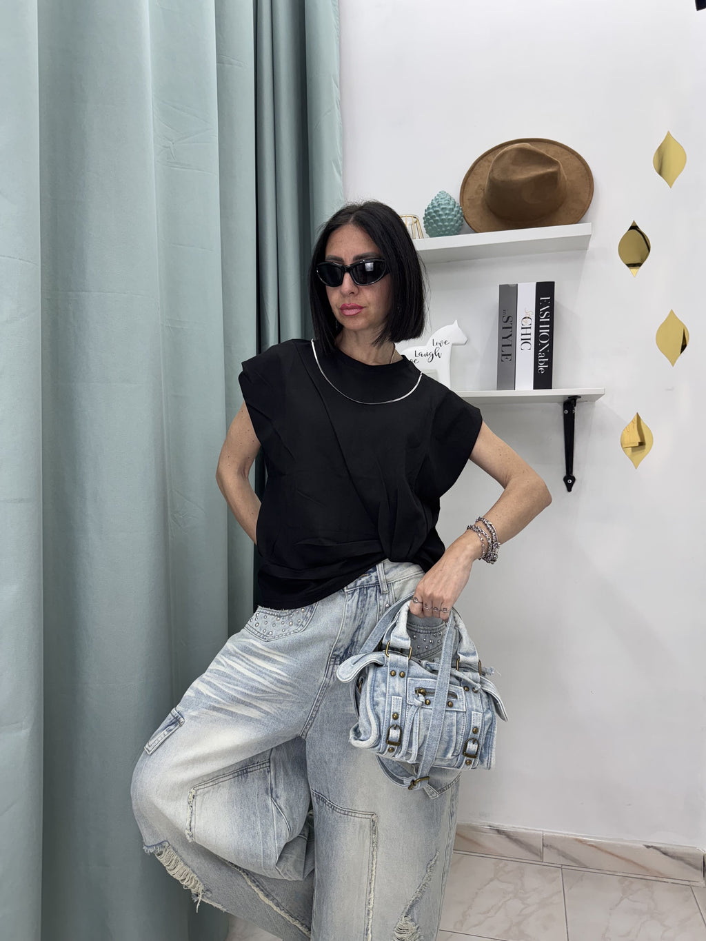 Top Giro Maniche con Nodo e Collana – Urban Minimal Chic