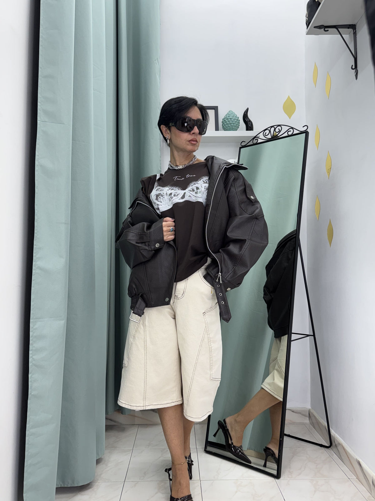 Bomber Oversize in Similpelle Martellata Stile Biker con Cintura