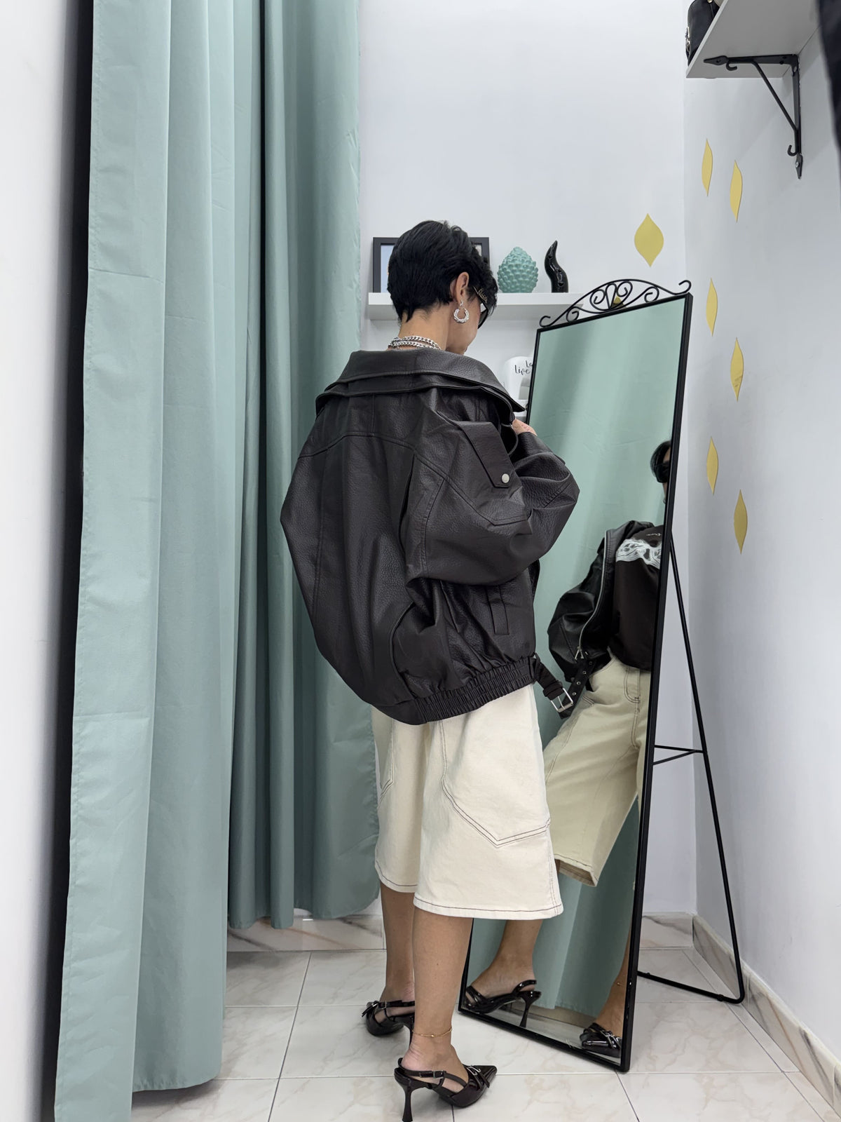 Bomber Oversize in Similpelle Martellata Stile Biker con Cintura