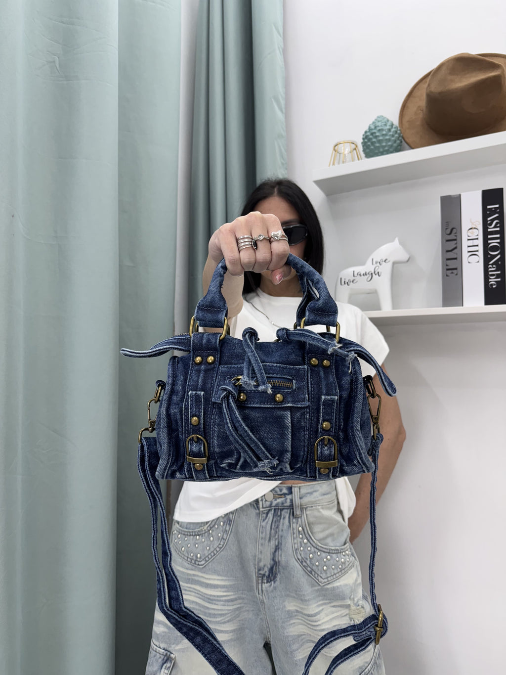 Borsetta in Denim "Urban Studs" – Doppio Manico e Tracolla