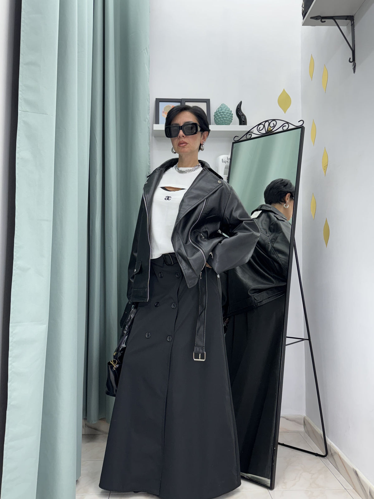 Gonna Lunga Portafoglio in Tessuto Tecnico "Japan" con Cintura e Bottoni – Nero stile trench