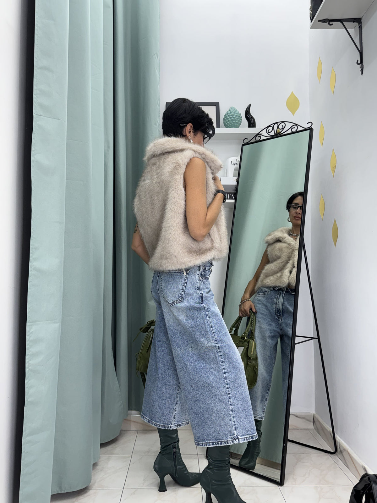 Smanicato Donna in Ecofur Modello Cop – Leggero e Foderato