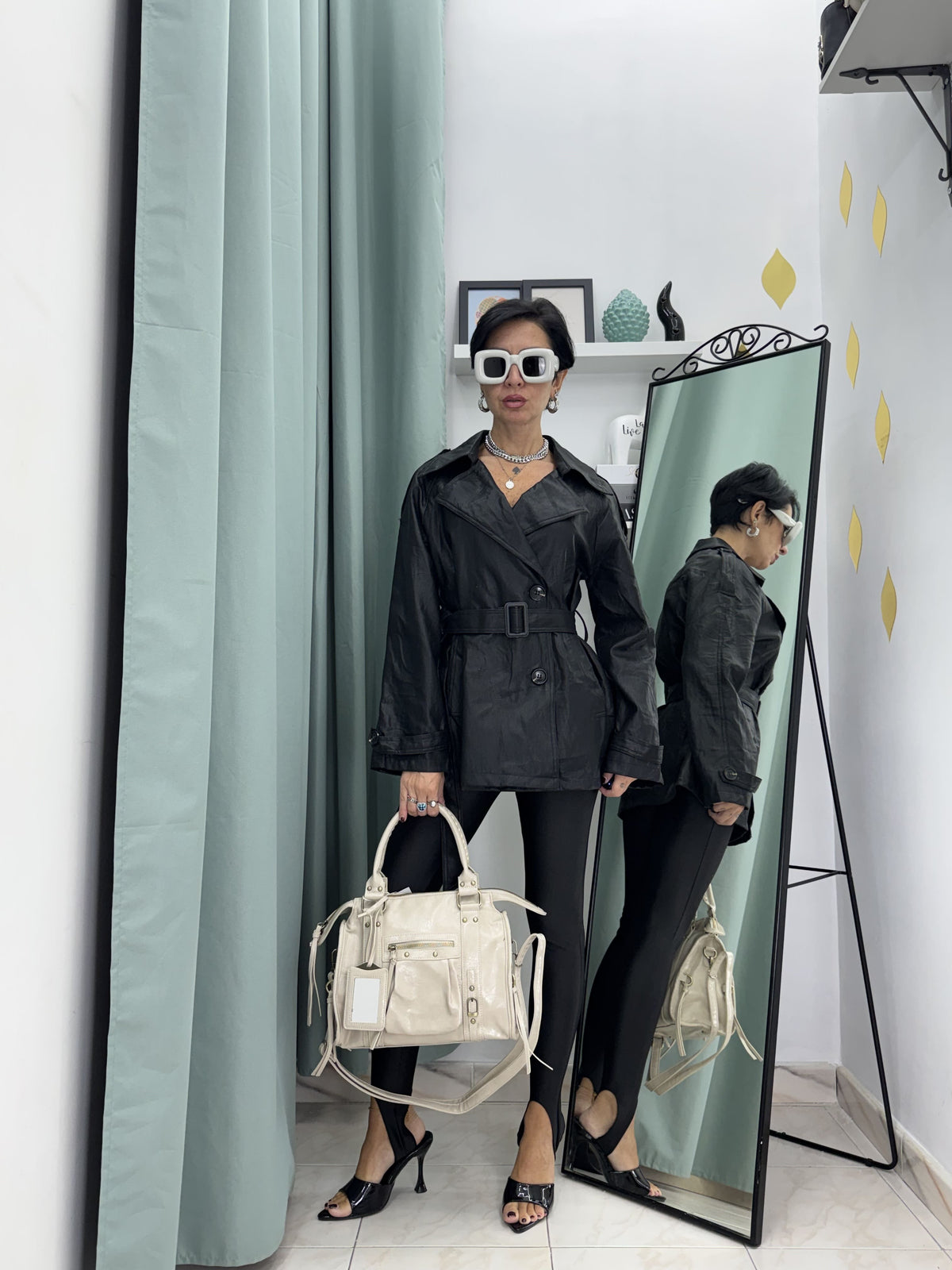 Giacca Trench Medio in Similpelle Soft con Cintura e Bottoni Doppio Petto