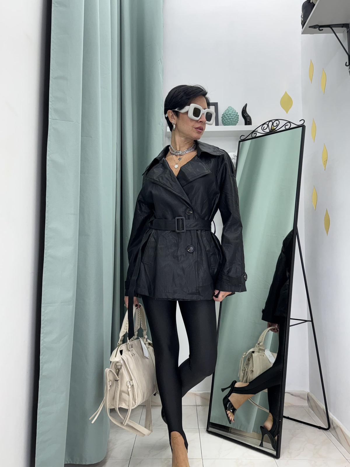 Giacca Trench Medio in Similpelle Soft con Cintura e Bottoni Doppio Petto