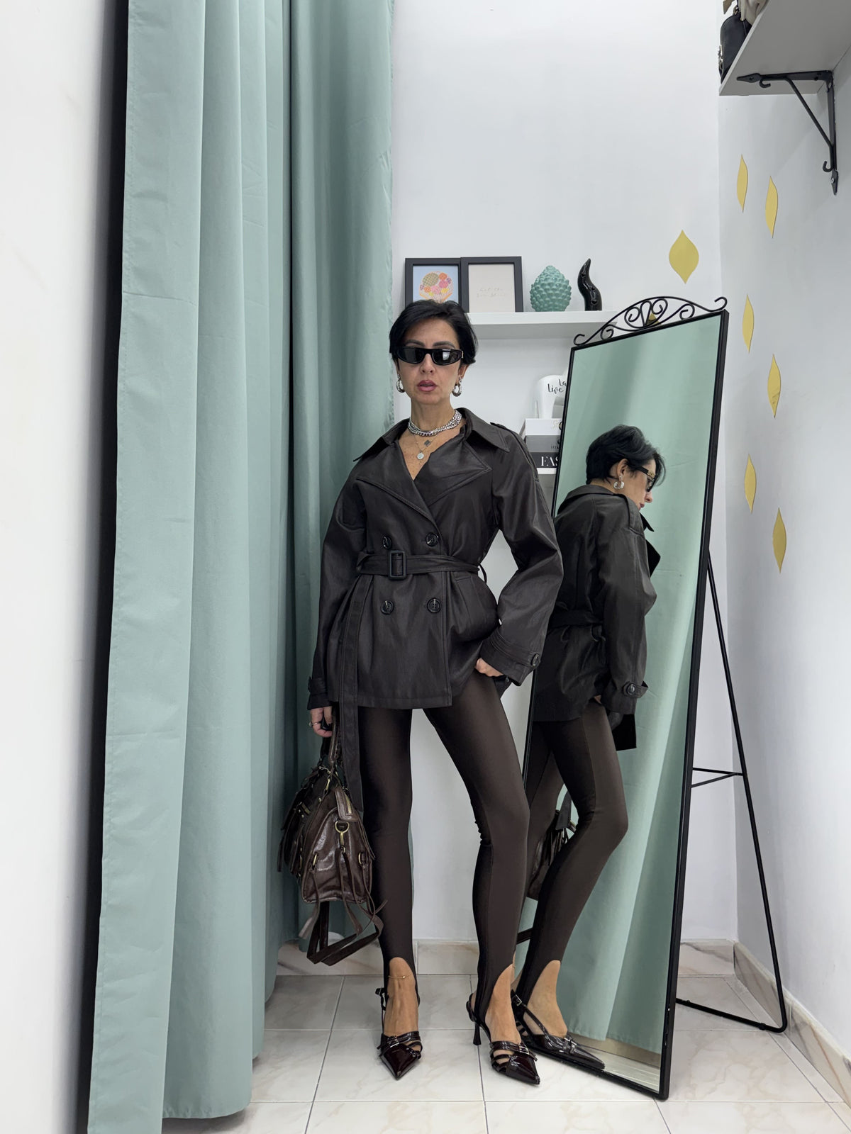 Giacca Trench Medio in Similpelle Soft con Cintura e Bottoni Doppio Petto