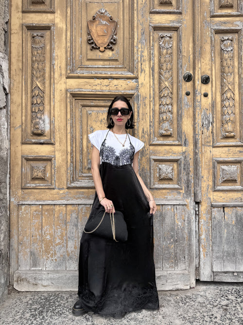 Abito Combinato Satin & Lace: T-shirt in Cotone e Slip Dress in Raso con Pizzo
