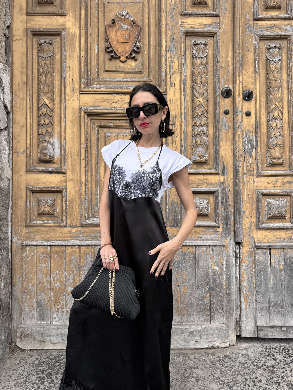 Abito Combinato Satin & Lace: T-shirt in Cotone e Slip Dress in Raso con Pizzo