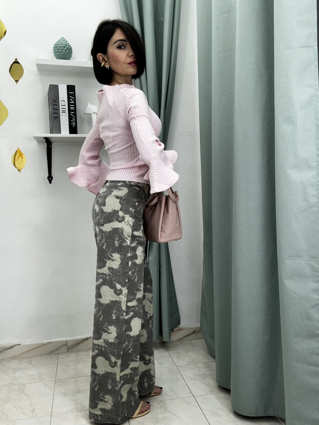 Pantalone Donna in Denim Straight Leg con Fantasia Camo