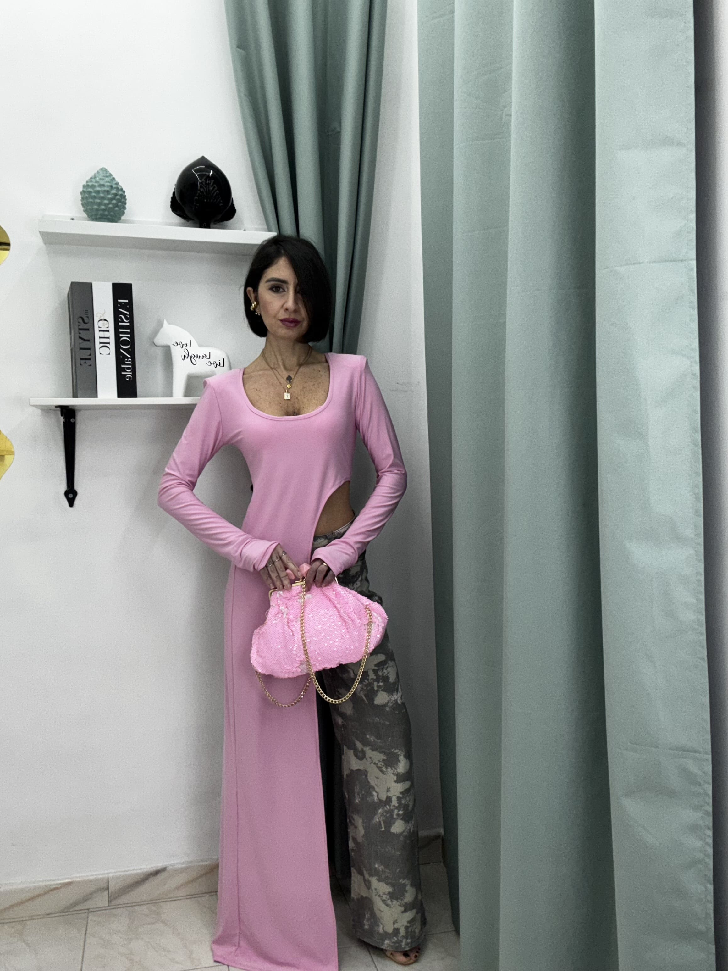 Maglia Donna Asimmetrica Elasticizzata con Maniche a Guanto