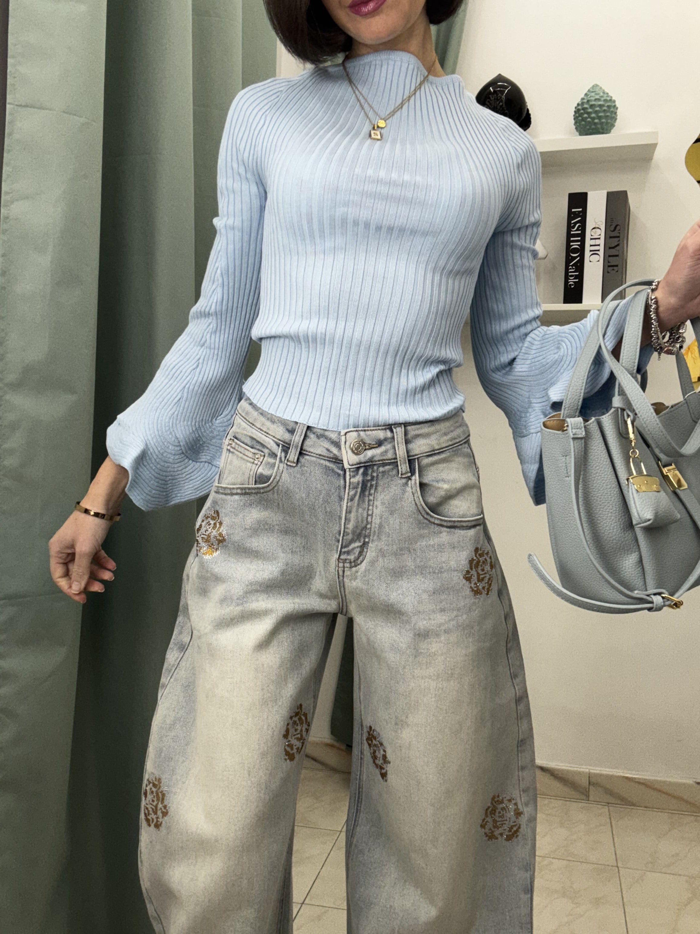 Pantalone Donna in Denim Modello Balloon con Fiori in Strass