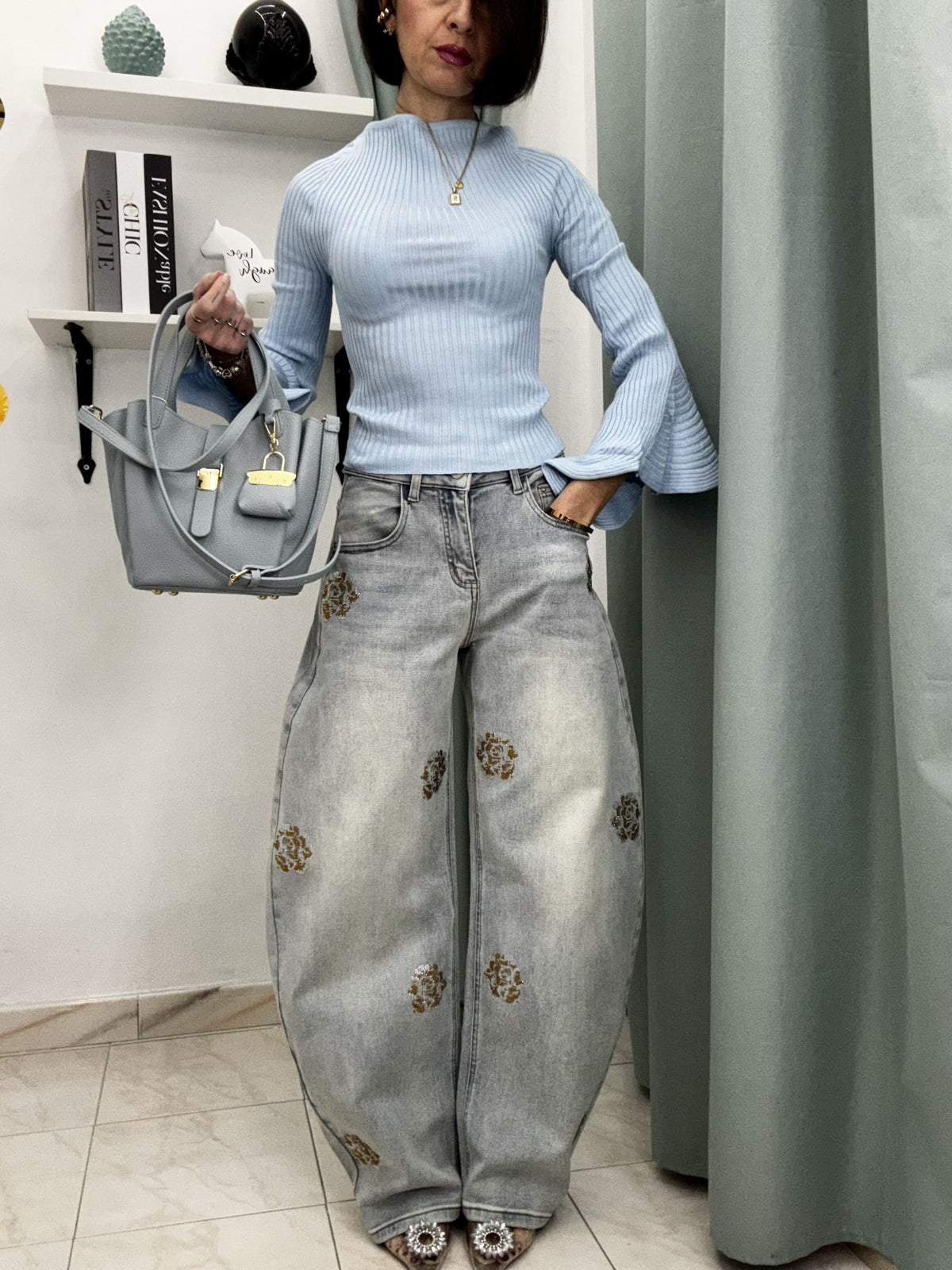 Pantalone Donna in Denim Modello Balloon elasticizzato con Fiori in Strass (guida alle taglie nei dettagli)