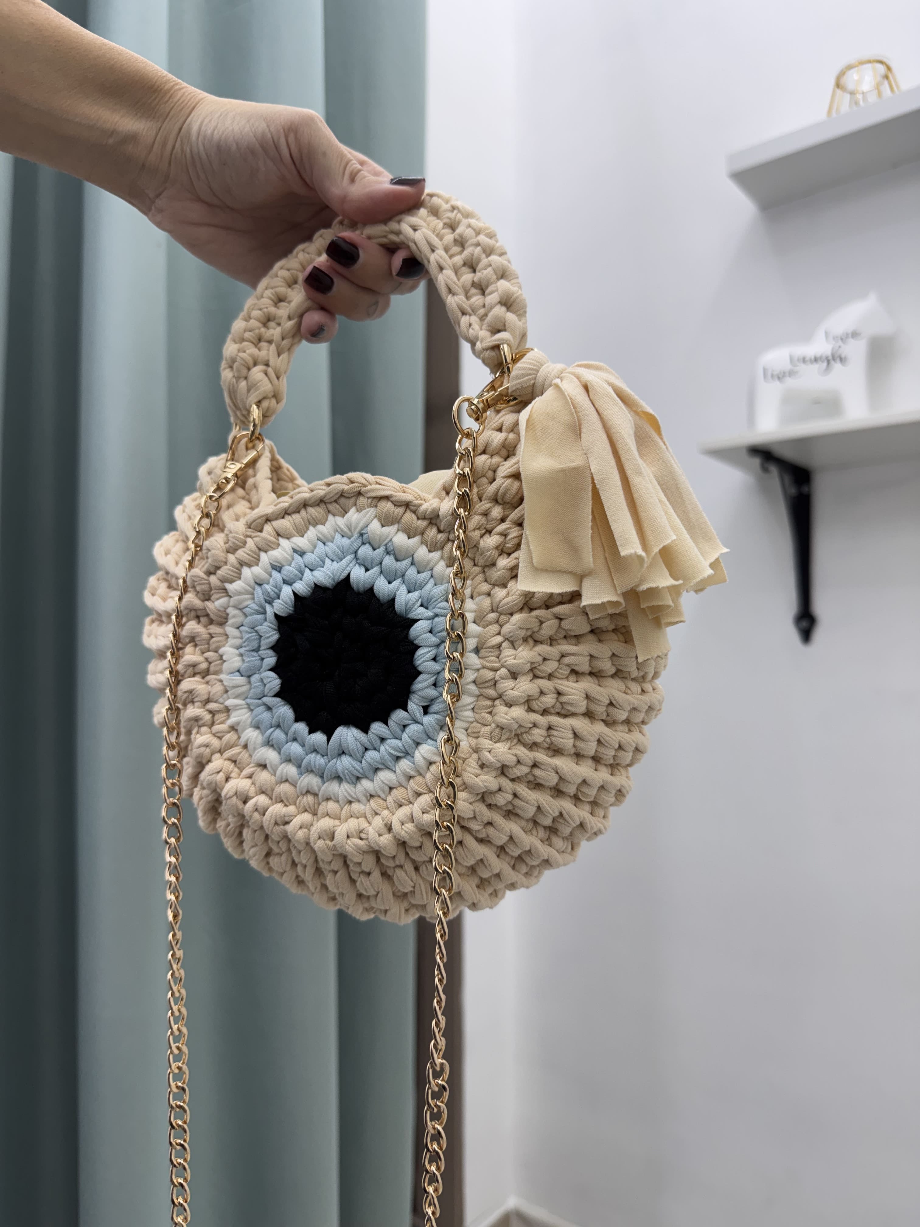 Borsa Tonda a Uncinetto in Fettuccia con Motivo "Evil Eye" e Tracolla a Catena Dorata