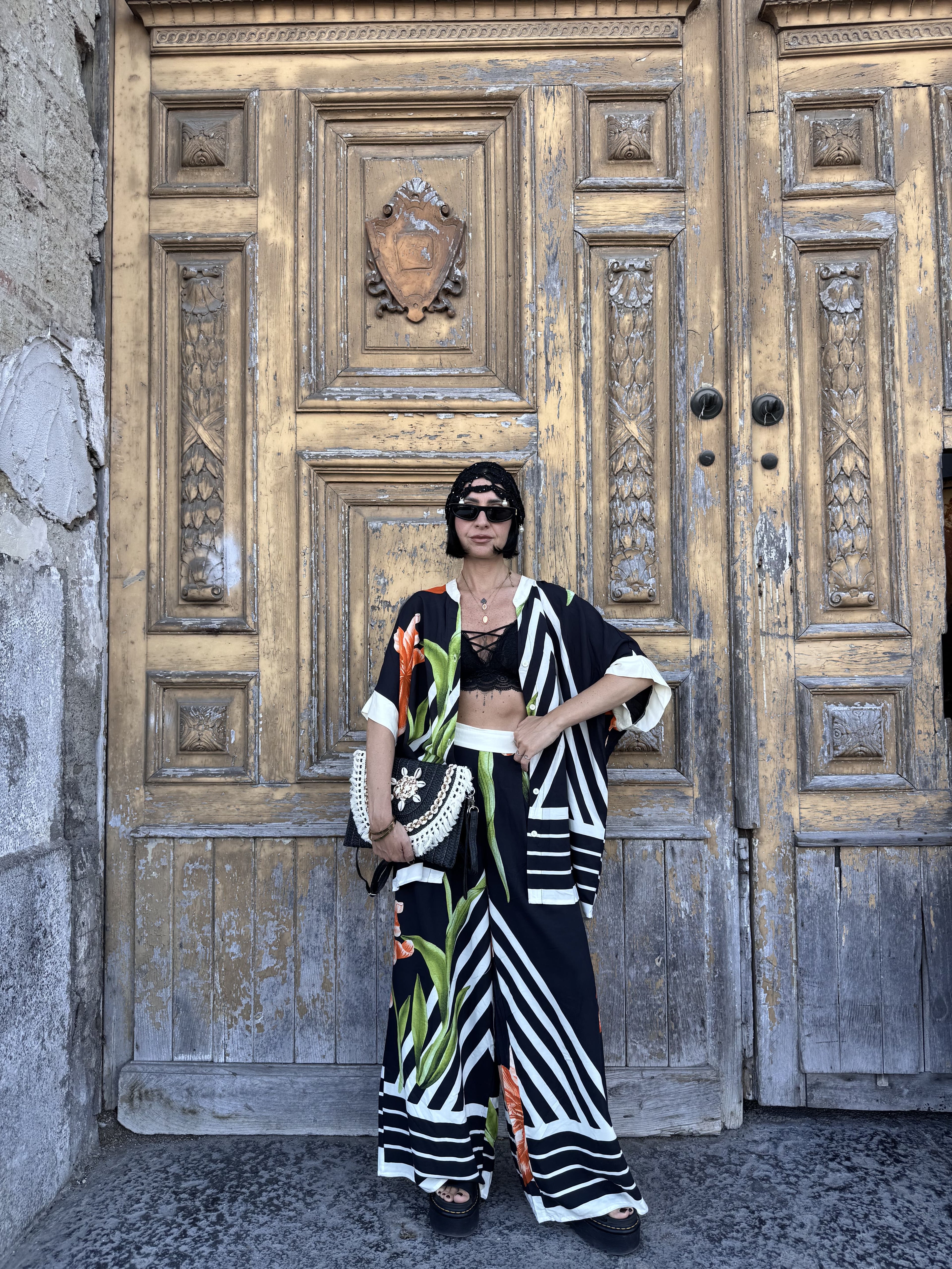 Coordinato Due Pezzi in fantasia in viscosa con Camicia Oversize e Pantalone a Palazzo