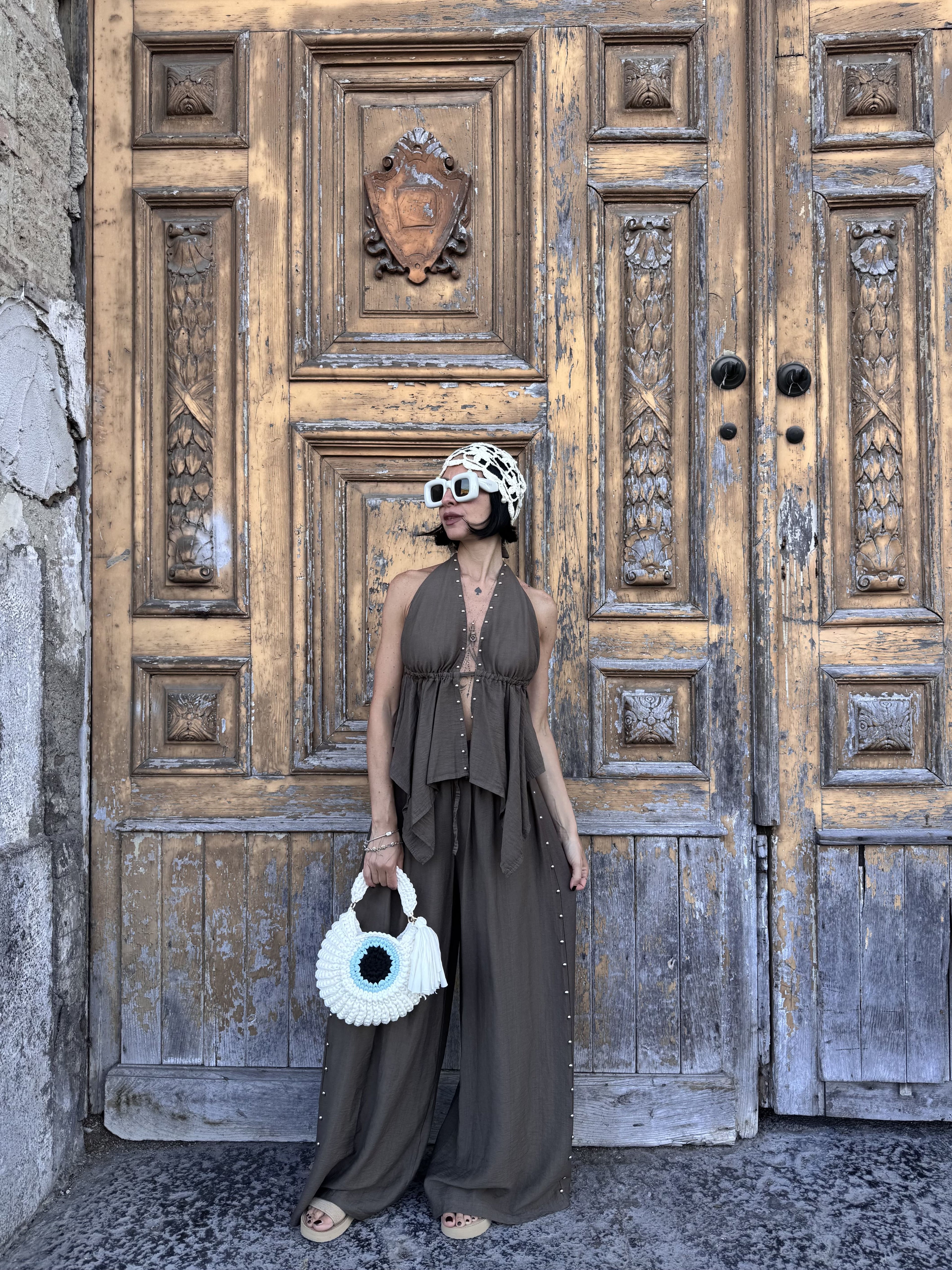 Coordinato Gipsy Donna: Top con Scollo all'Americana e Pantalone Palazzo in Viscosa con Borchie
