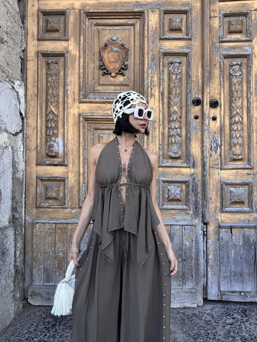 Coordinato Gipsy Donna: Top con Scollo all'Americana e Pantalone Palazzo in Viscosa con Borchie