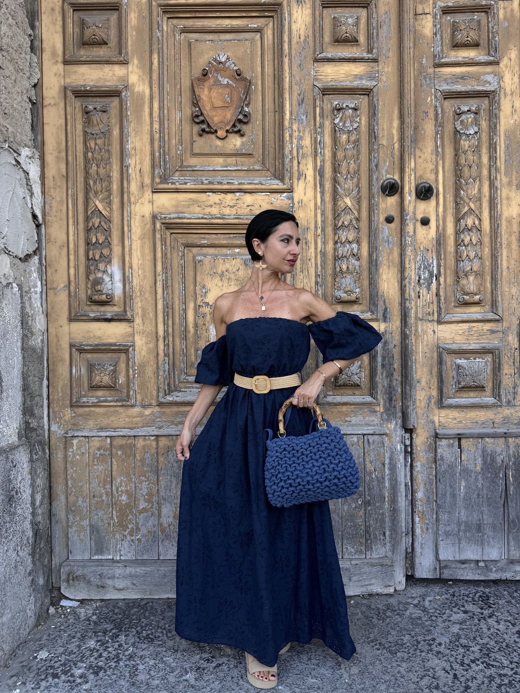 Abito Lungo a Fascia in Pizzo San Gallo: Romanticismo Trendy in 6 Colori
