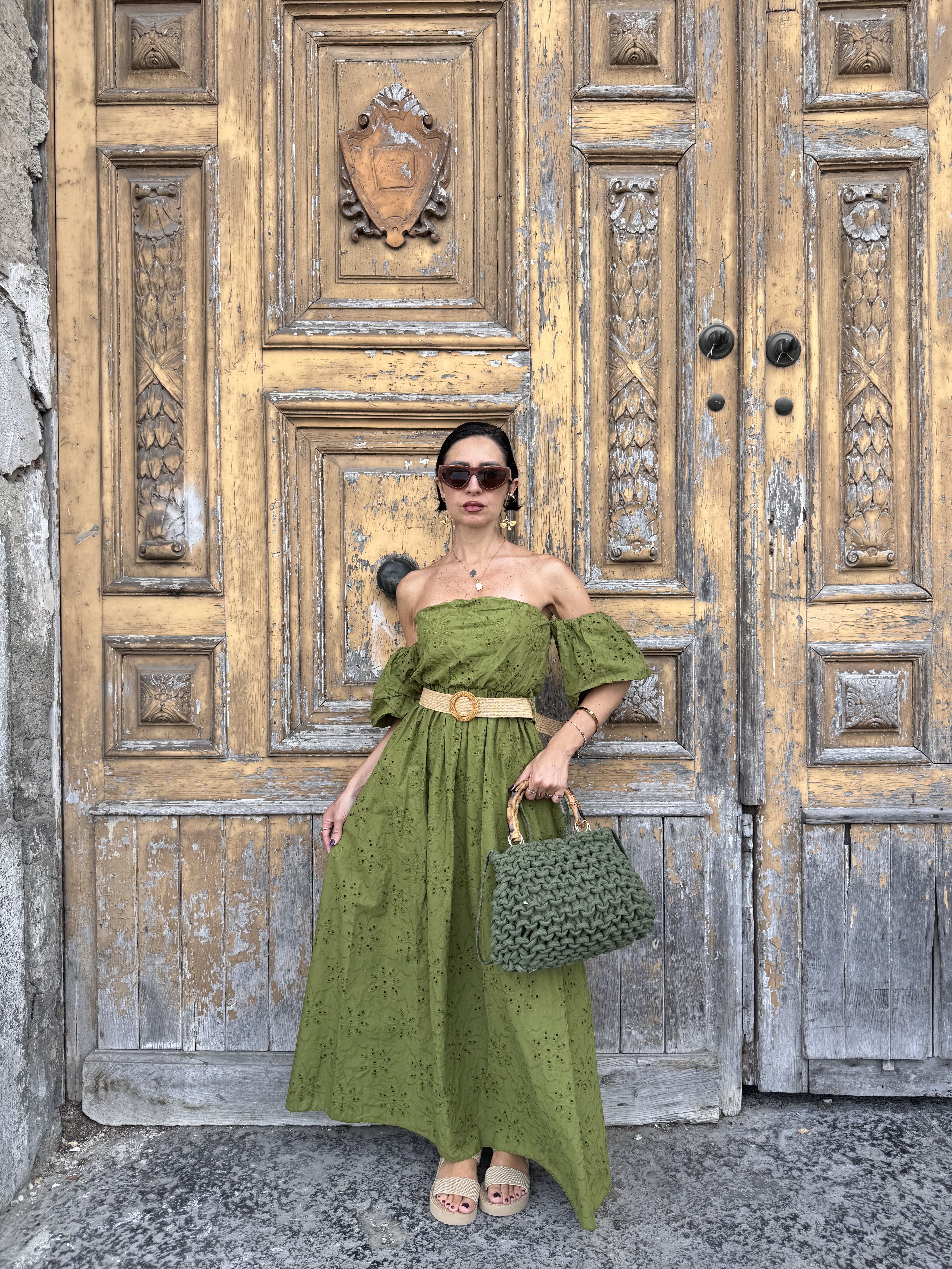 Abito Lungo a Fascia in Pizzo San Gallo: Romanticismo Trendy in 6 Colori