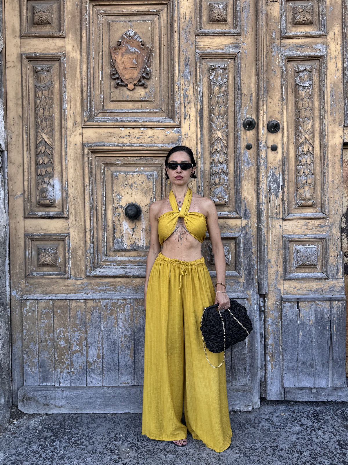 Coordinato Estivo Top e Pantalone Palazzo: Il Set Due Pezzi Versatile e Chic
