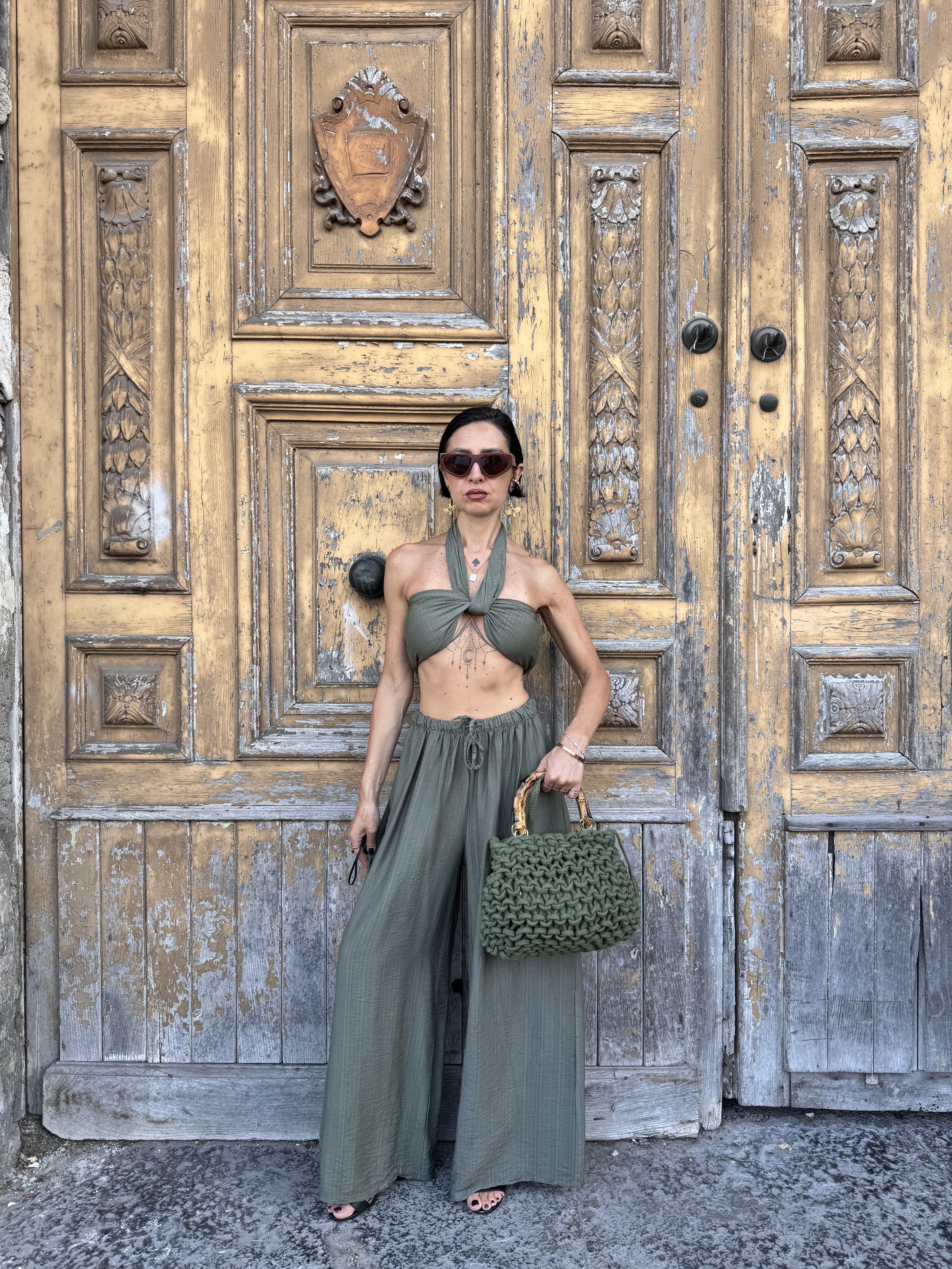 Coordinato Estivo Top e Pantalone Palazzo: Il Set Due Pezzi Versatile e Chic