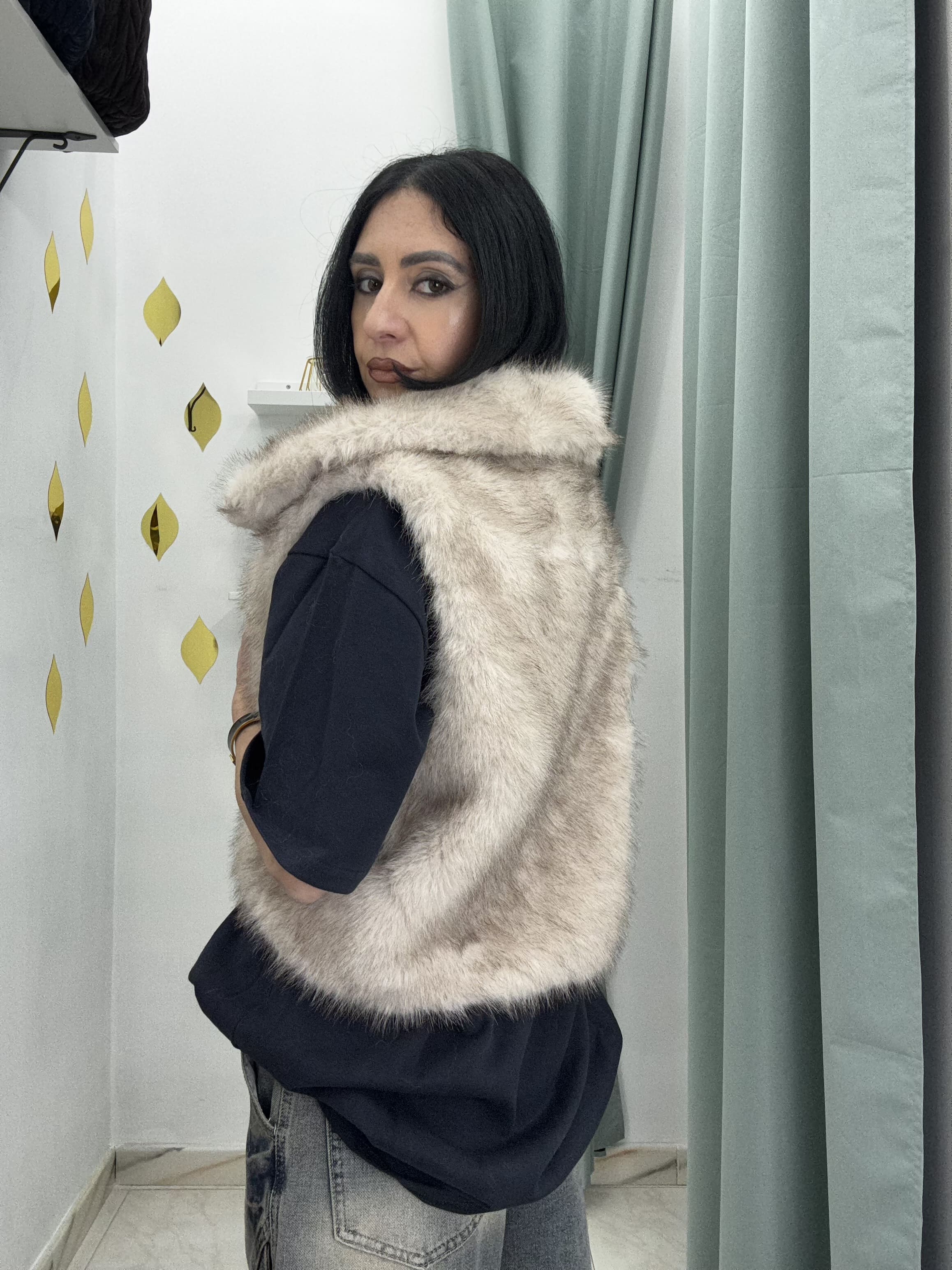 Smanicato Donna in Ecofur Modello Cop – Leggero e Foderato