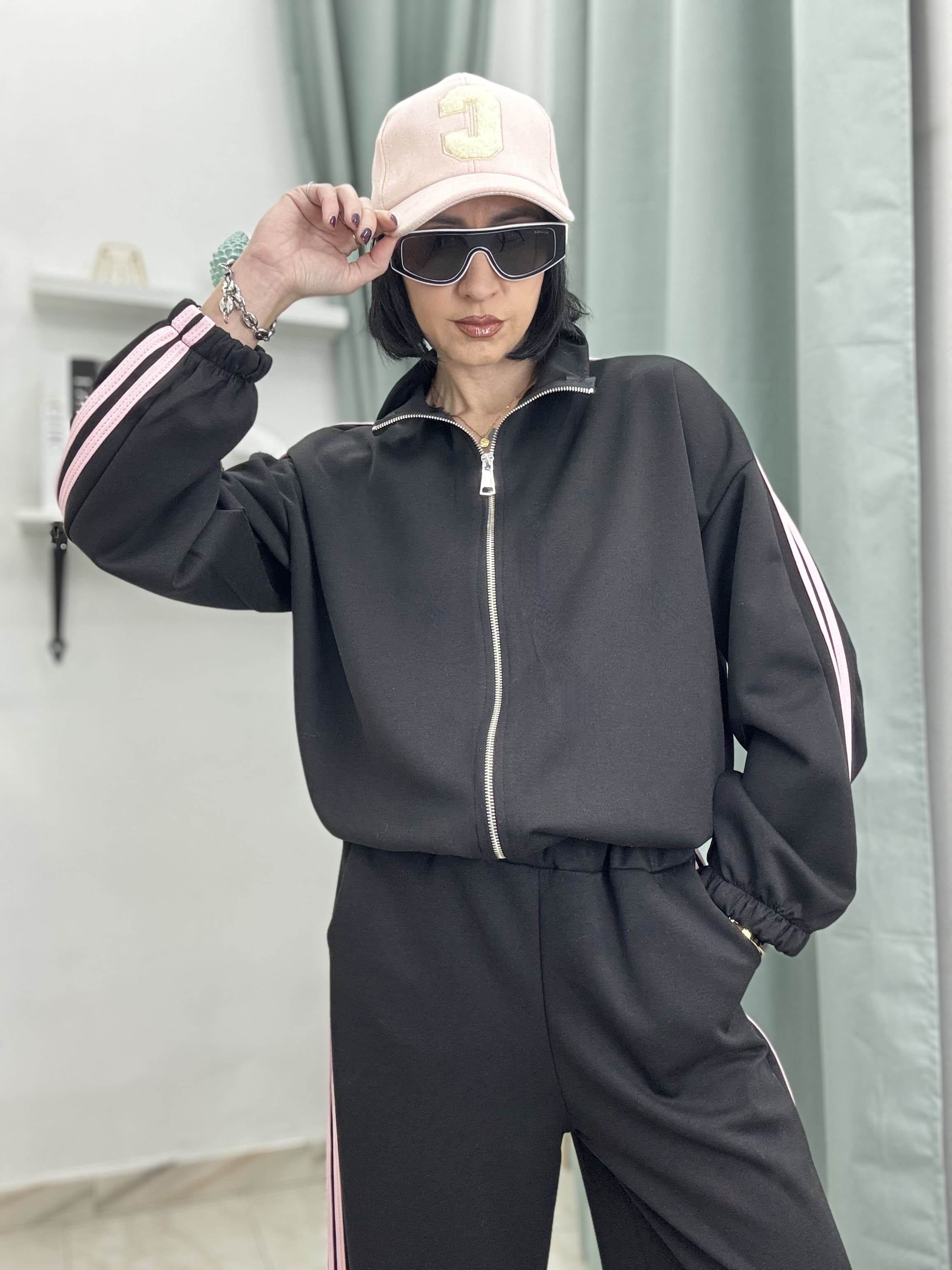 Set Tuta Coordinato Donna – Felpa con Zip e Pantalone Palazzo con Bande Rosa