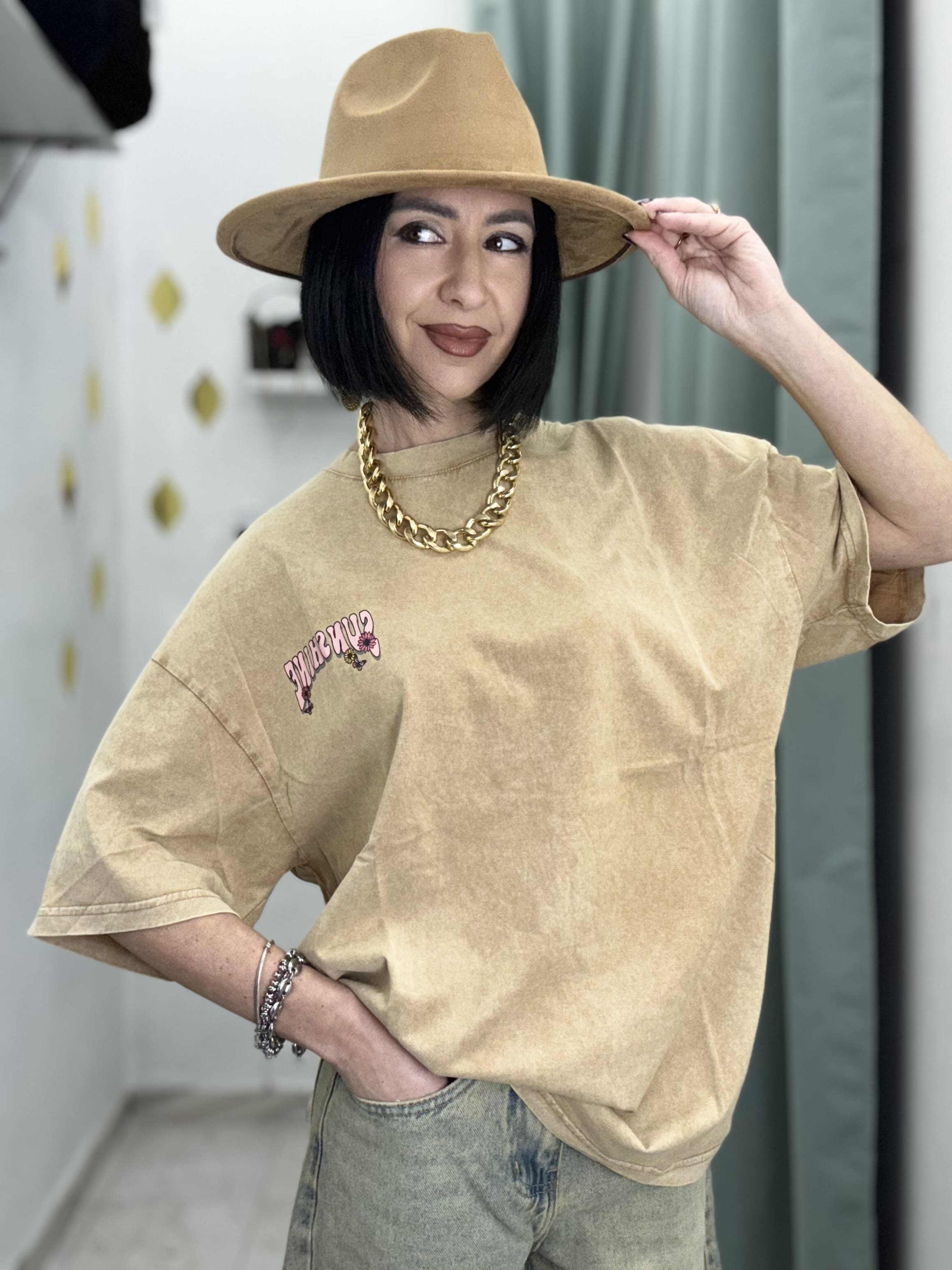 T-Shirt Donna Oversize Effetto Slavato con Stampa Retro – Stile Casual di Tendenza