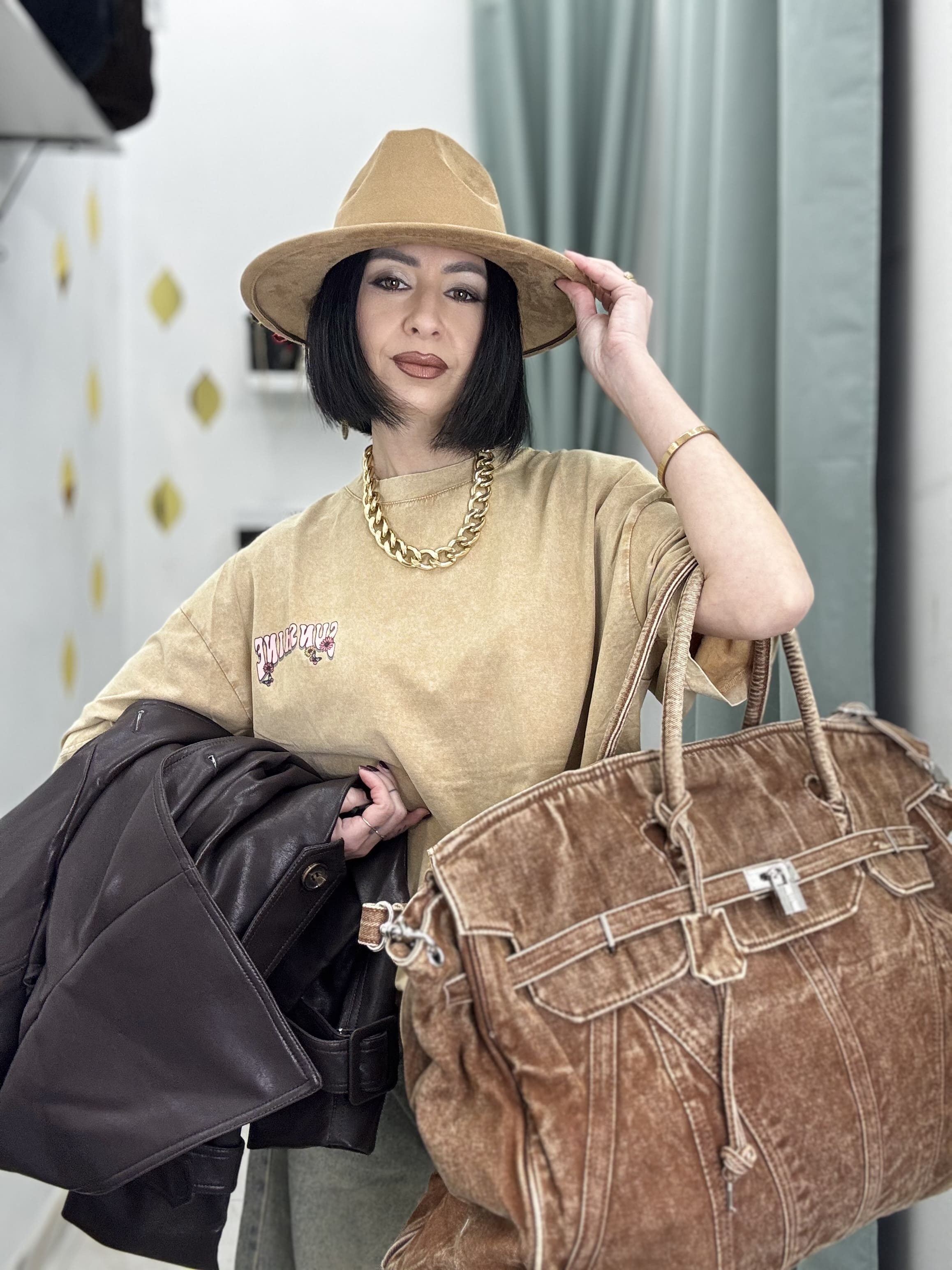 T-Shirt Donna Oversize Effetto Slavato con Stampa Retro – Stile Casual di Tendenza