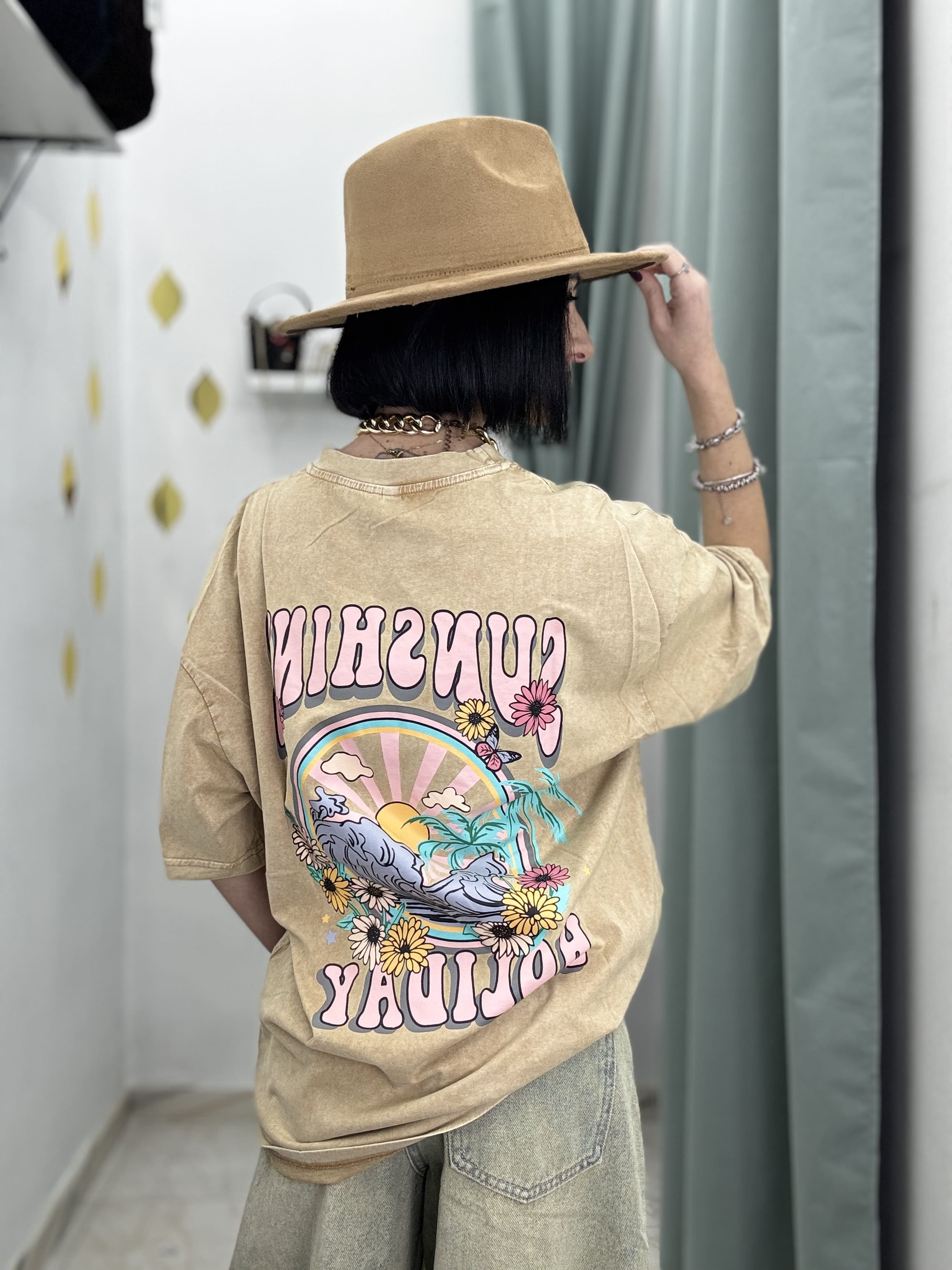 T-Shirt Donna Oversize Effetto Slavato con Stampa Retro – Stile Casual di Tendenza