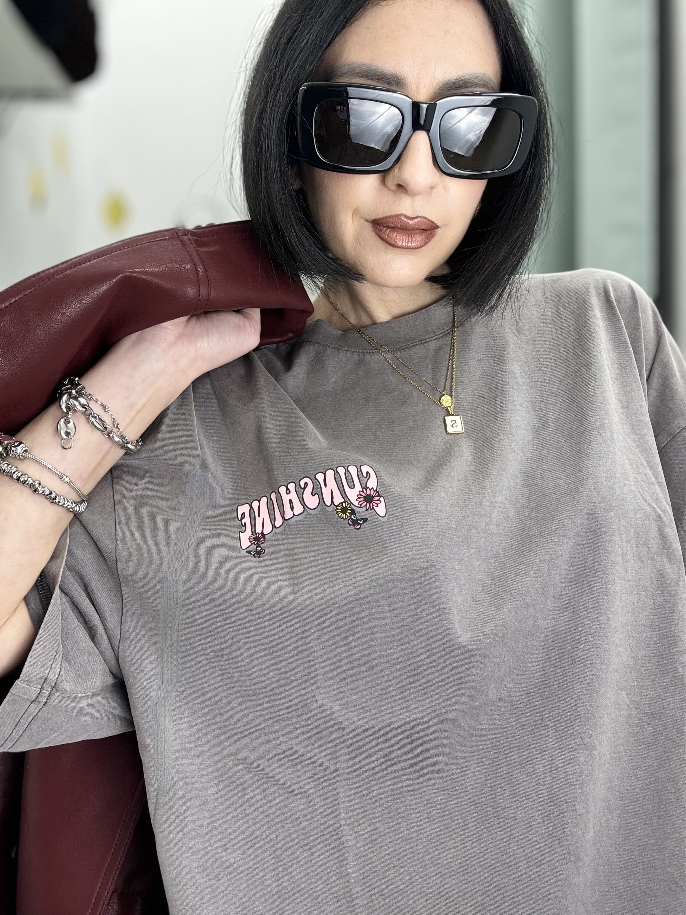 T-Shirt Donna Oversize Effetto Slavato con Stampa Retro – Stile Casual di Tendenza