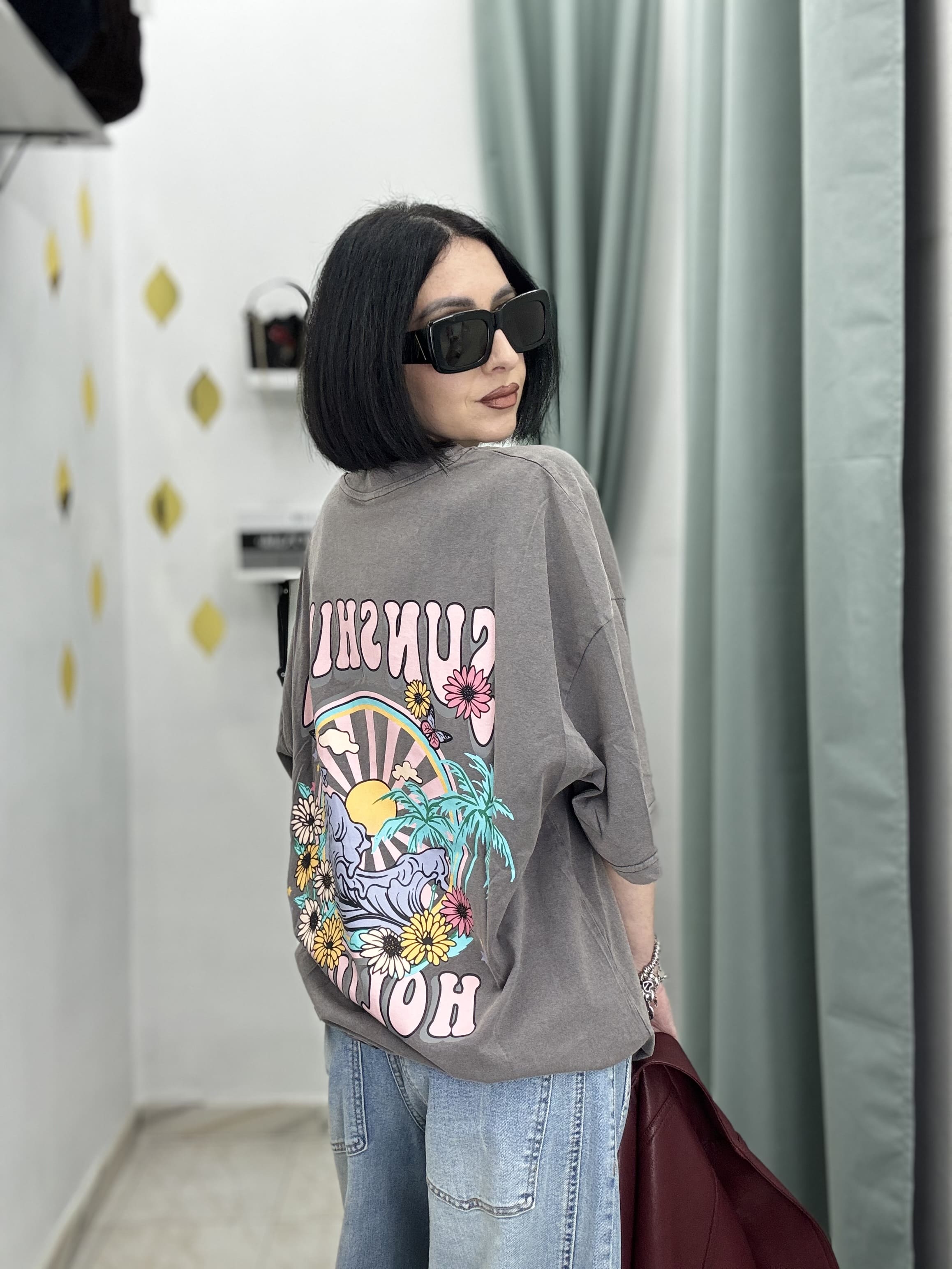 T-Shirt Donna Oversize Effetto Slavato con Stampa Retro – Stile Casual di Tendenza
