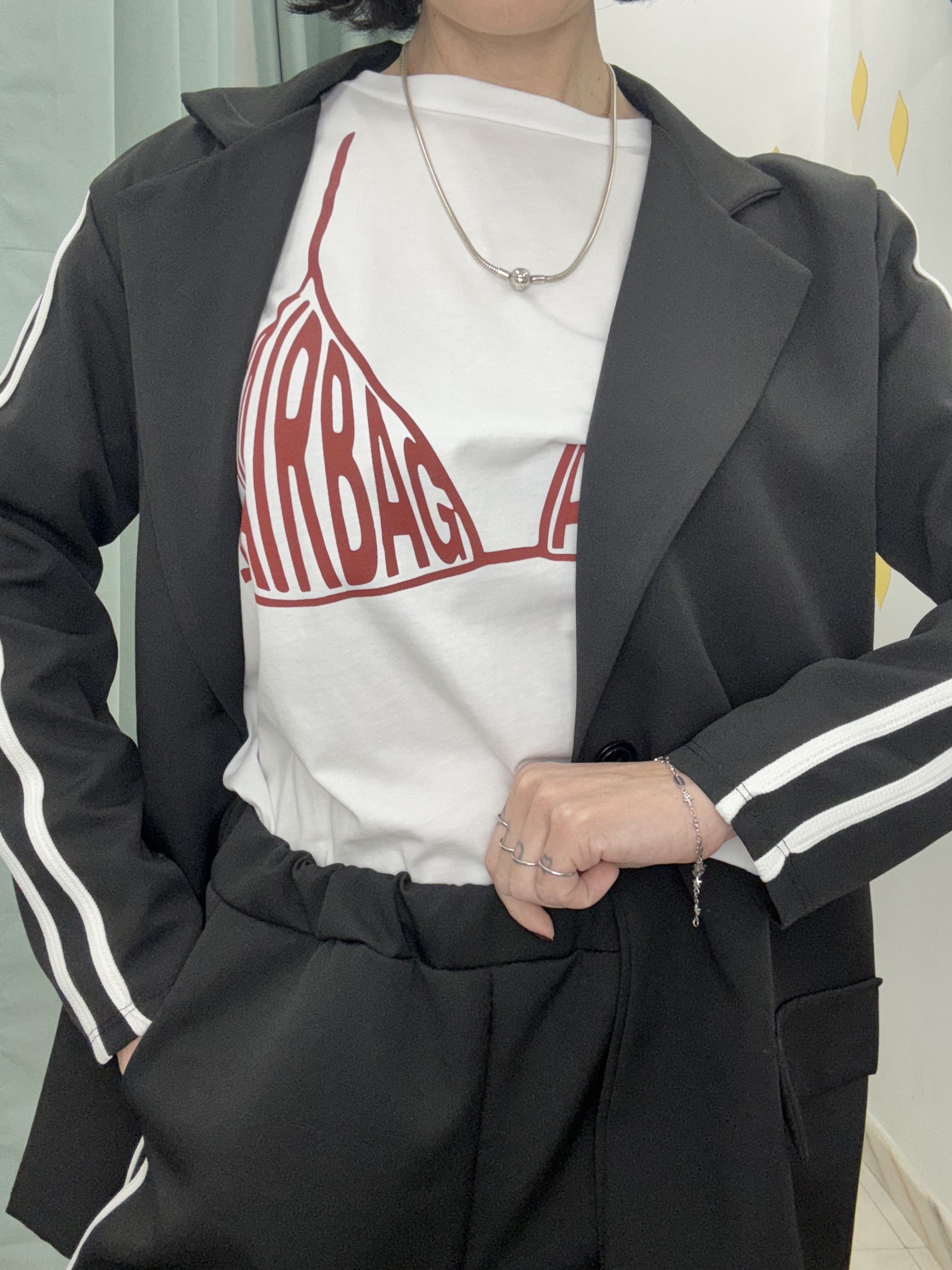 Coordinato casual con Bande Bianche – Blazer Monopetto e Pantalone Palazzo