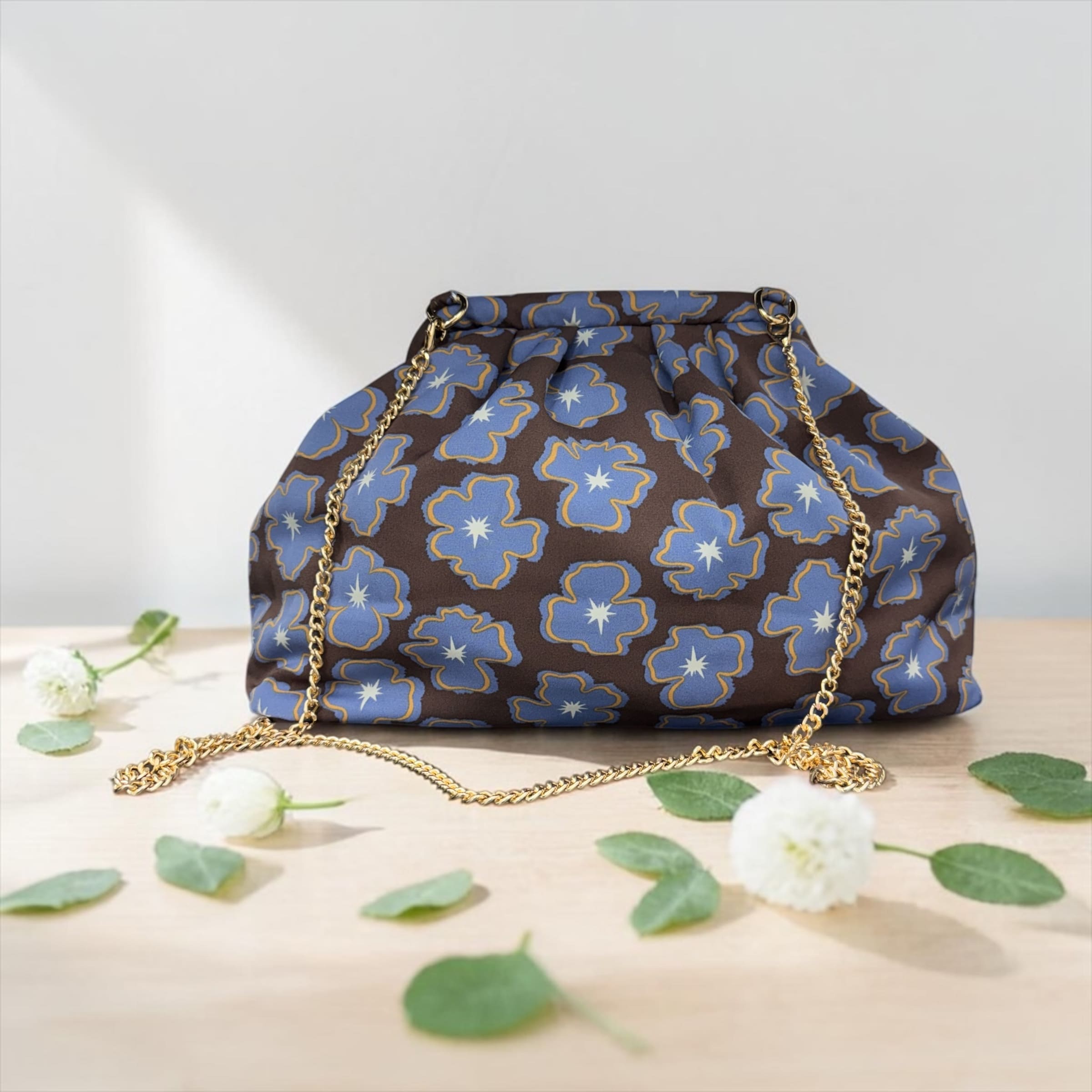 Borsa Clutch Donna in Tessuto Rasato con Tracolla a Catena