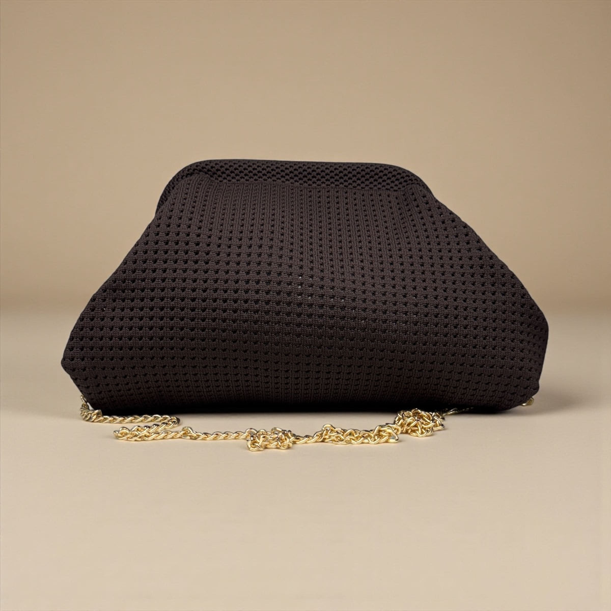 Borsa Clutch "Cloud" Soft-Knit TINTA UNITA con Apertura a Scatto e Tracolla Gold