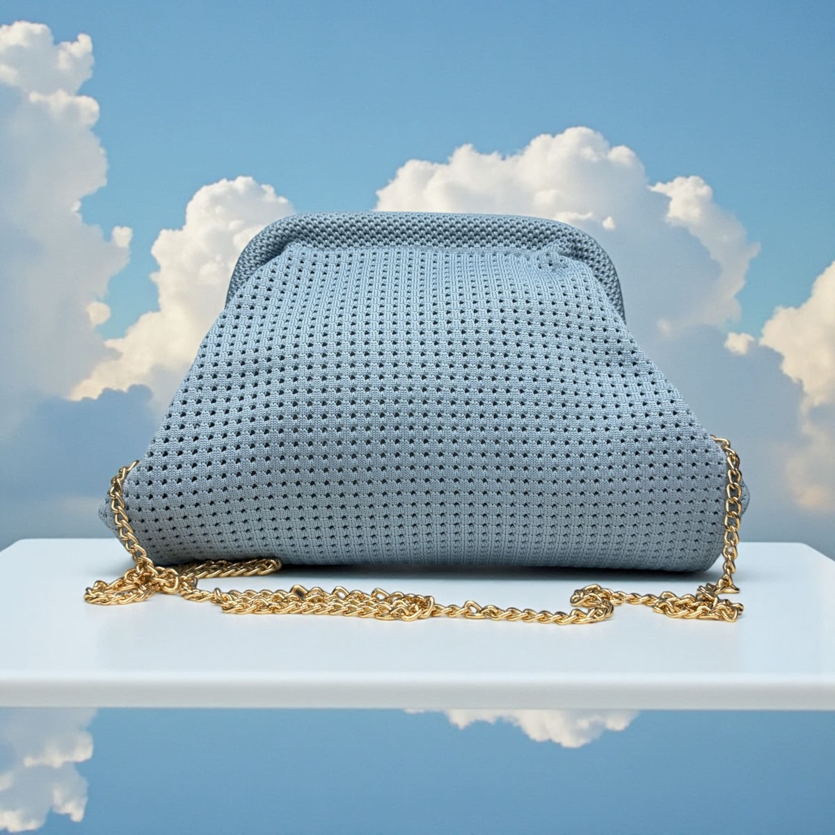 Borsa Clutch "Cloud" Soft-Knit TINTA UNITA con Apertura a Scatto e Tracolla Gold