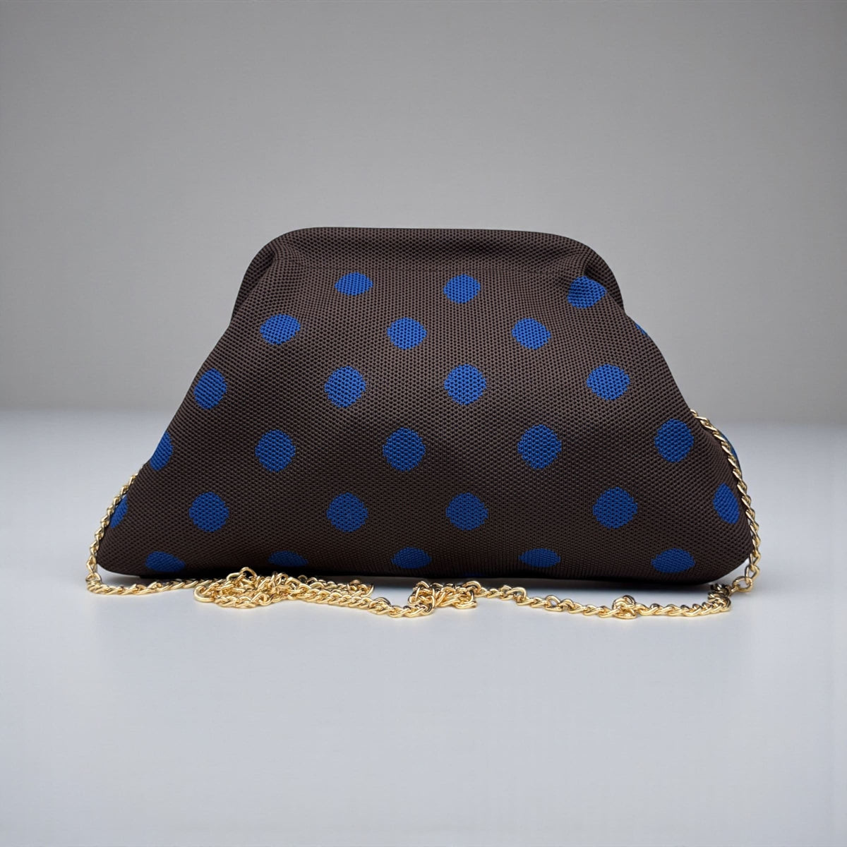 Borsa Clutch "Cloud" Soft-Knit con Apertura a Scatto e Tracolla Gold