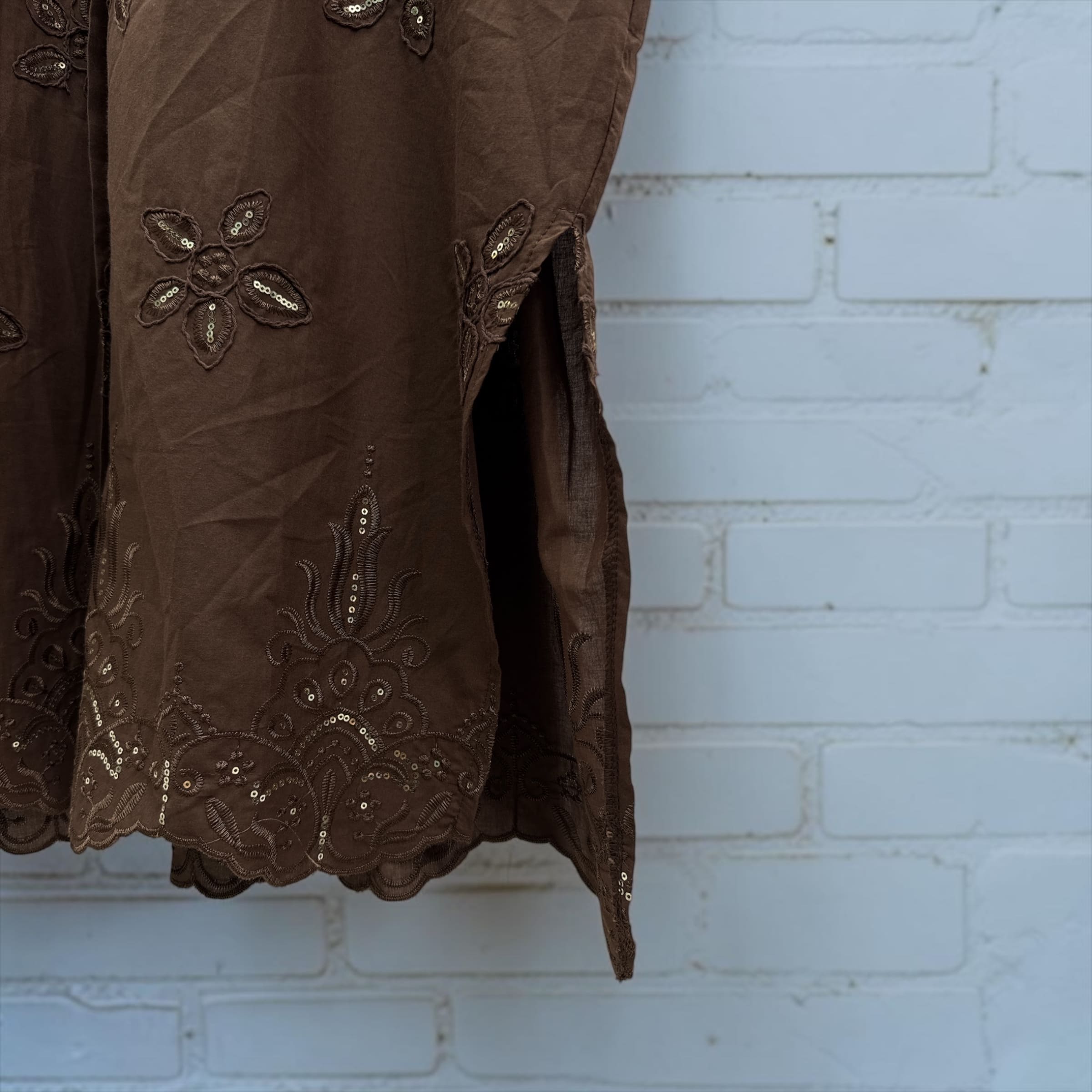 Abito Camicia Oversize in Cotone con Ricami e Paillettes