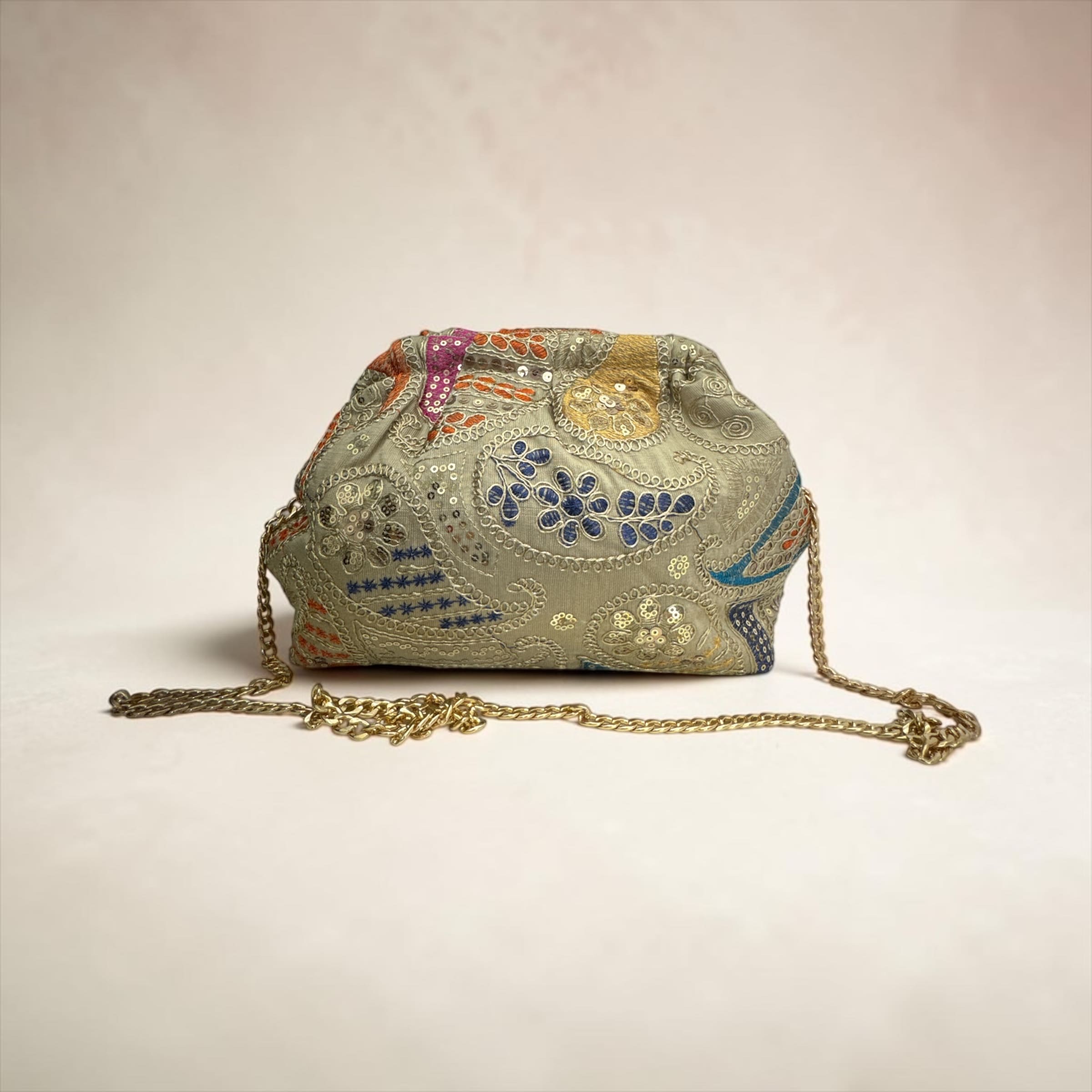 Borsa Clutch Elegante Ricamata con Paillettes e Tracolla a Catena