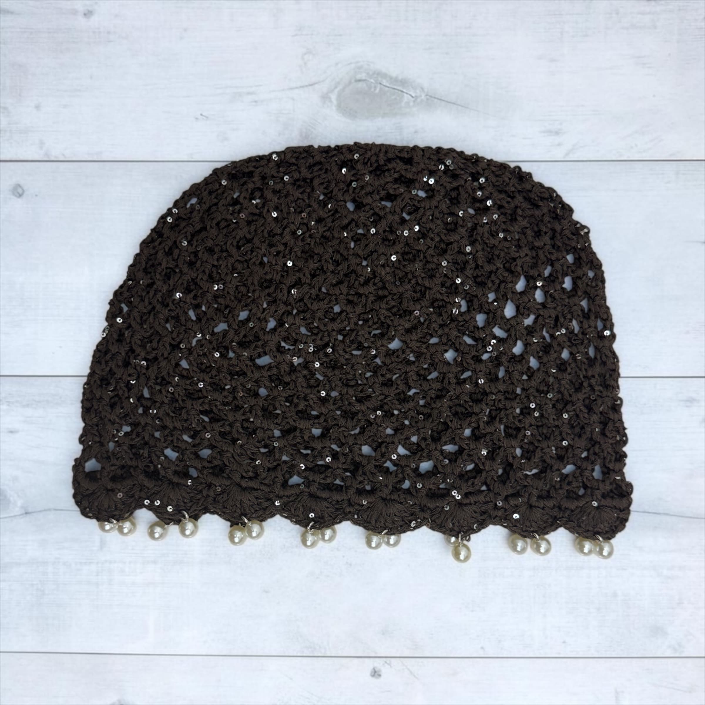 Cuffia a Uncinetto da Donna con Ricamo  | Berretto Crochet Fatto a Mano