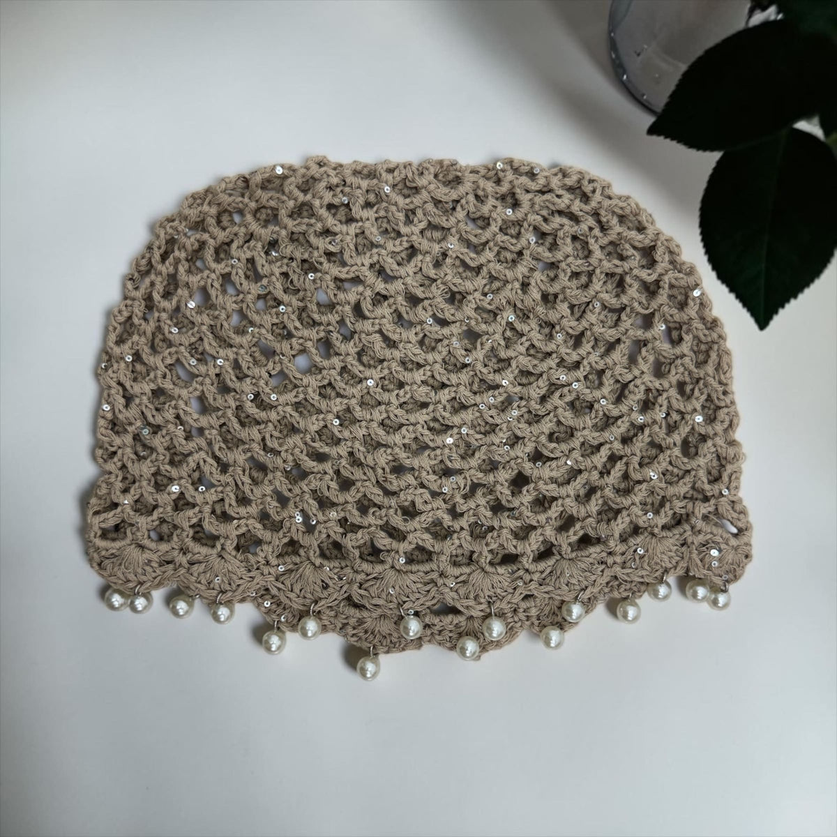 Cuffia a Uncinetto da Donna con Ricamo  | Berretto Crochet Fatto a Mano