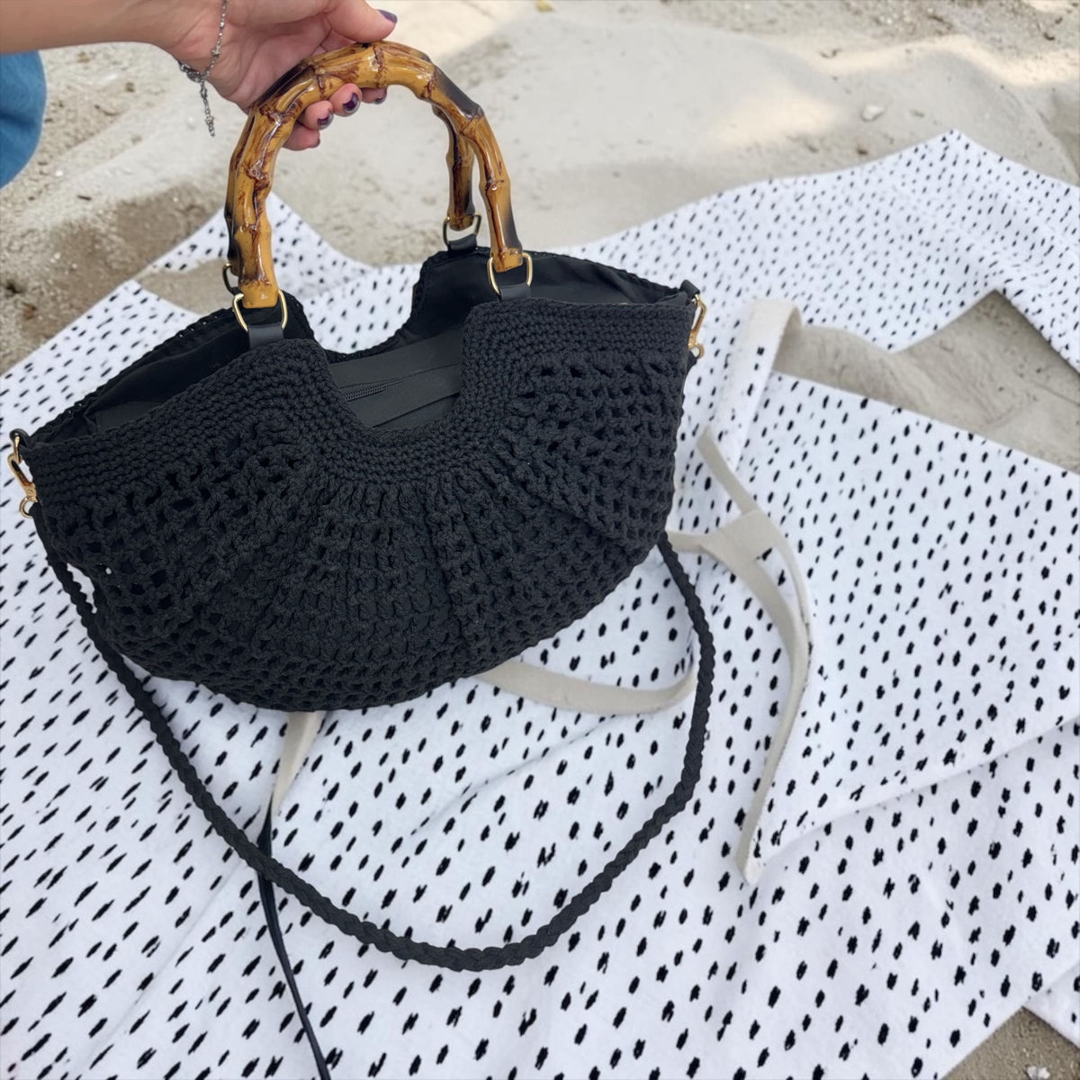 Borsa a Mezzaluna ad Uncinetto con Manico effetto Bambù - Tracolla Rimovibile