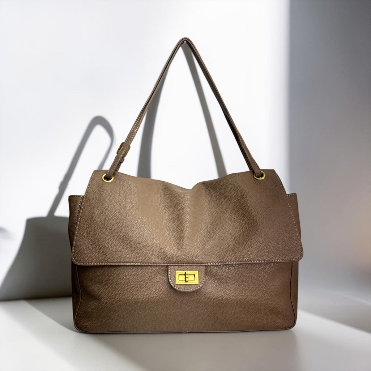 Borsa Rodeo Bag in simil Pelle Martellata con Tracolla Regolabile