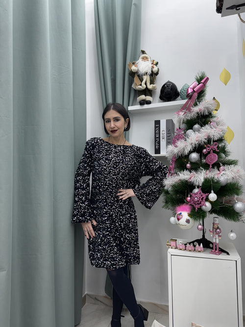 Abito in ciniglia con paillettes argento e nero – elegante, luminoso e perfetto per le feste